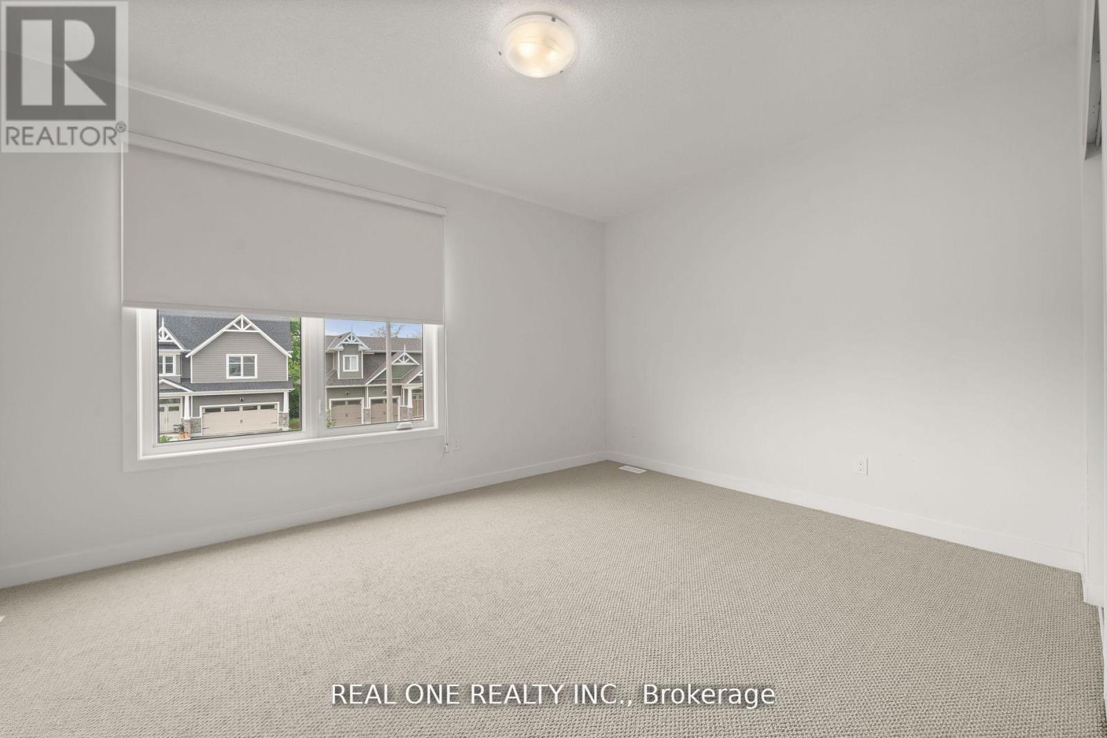 14 TWELVE TREES COURT - 32