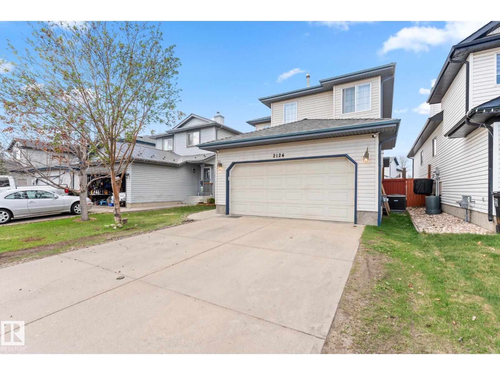 2124 35A AV NW - 3