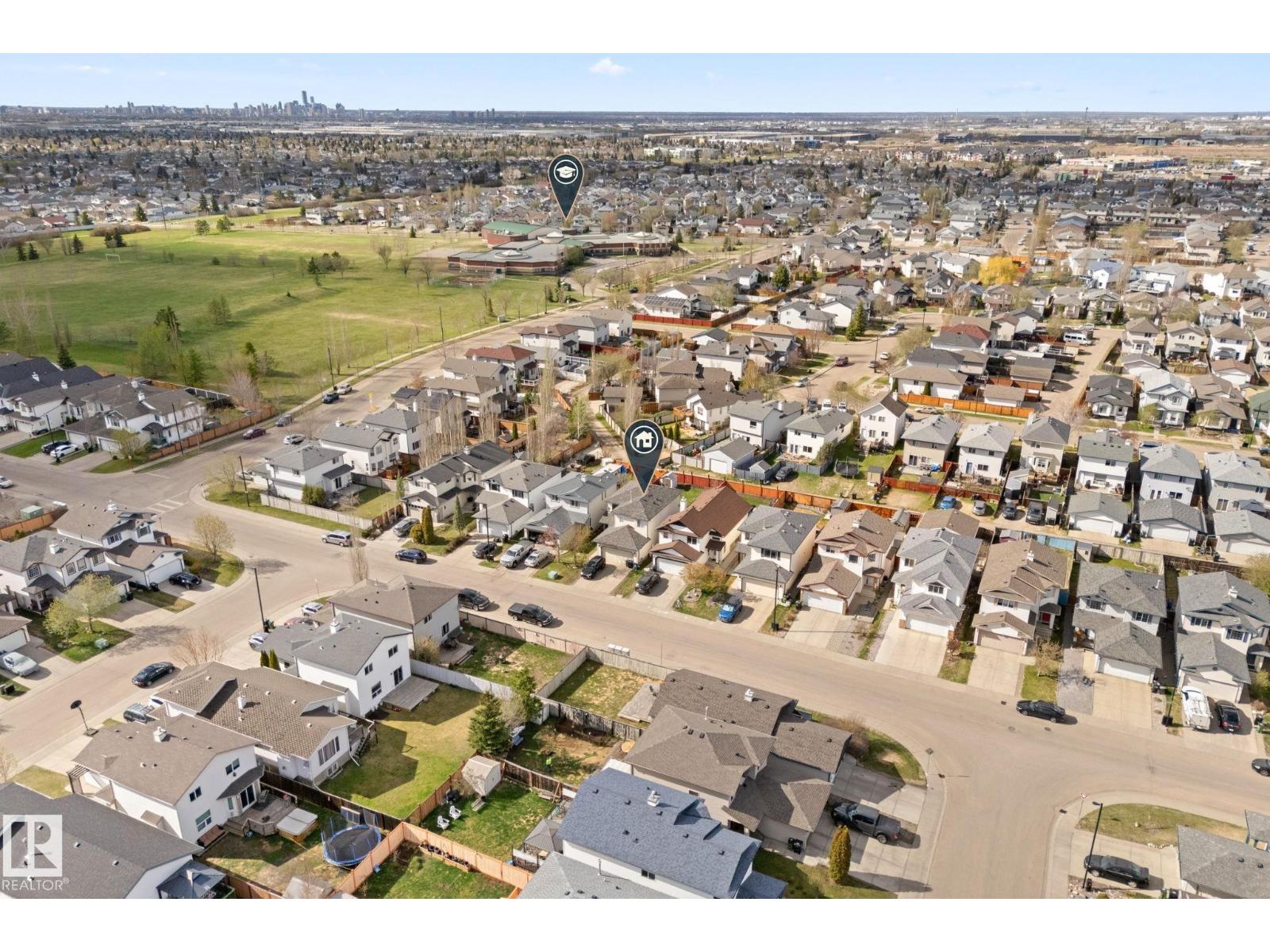 2124 35A AV NW - 41