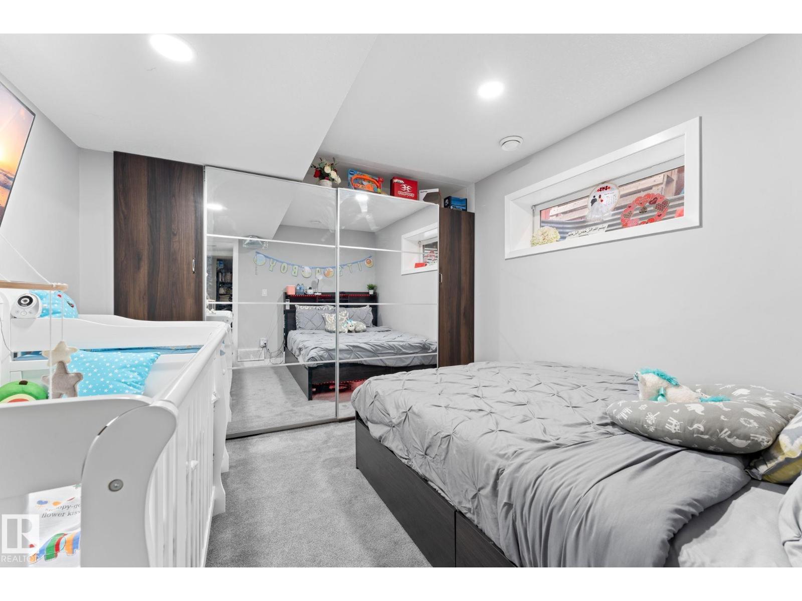 2124 35A AV NW - 31