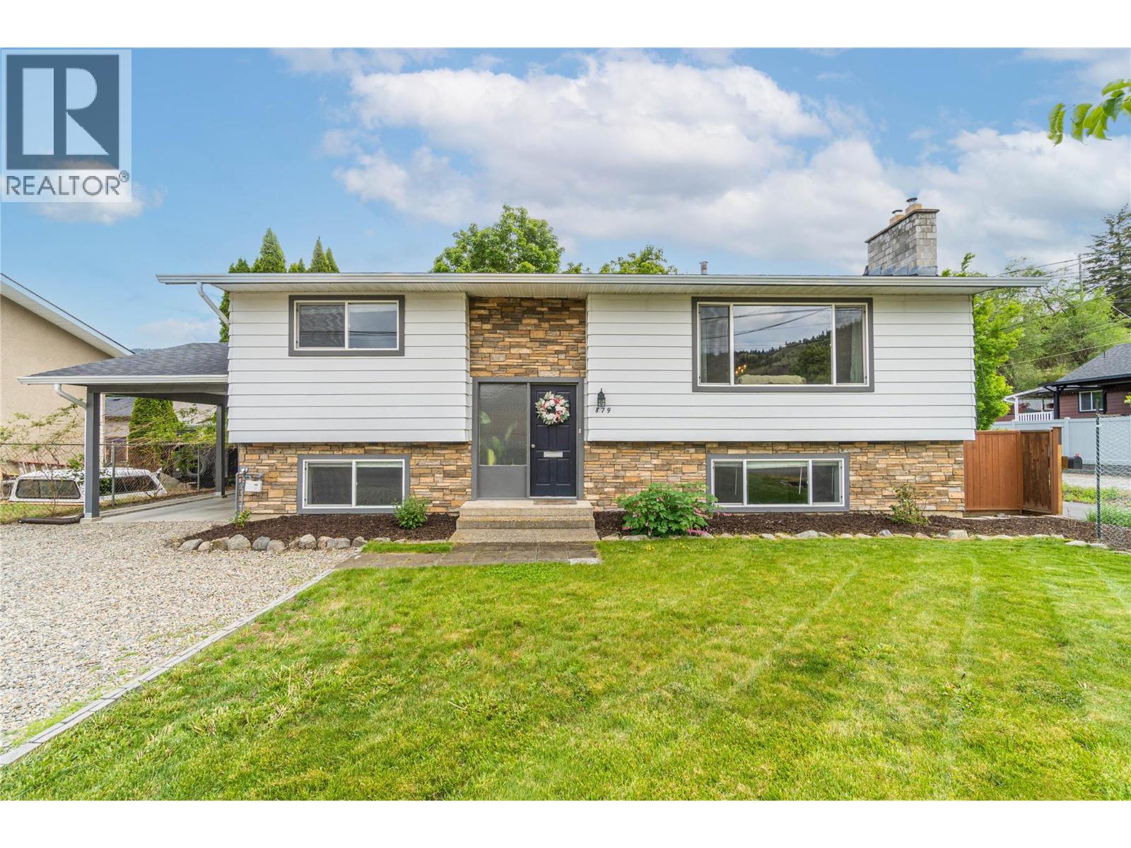879 SERLE Road - 1