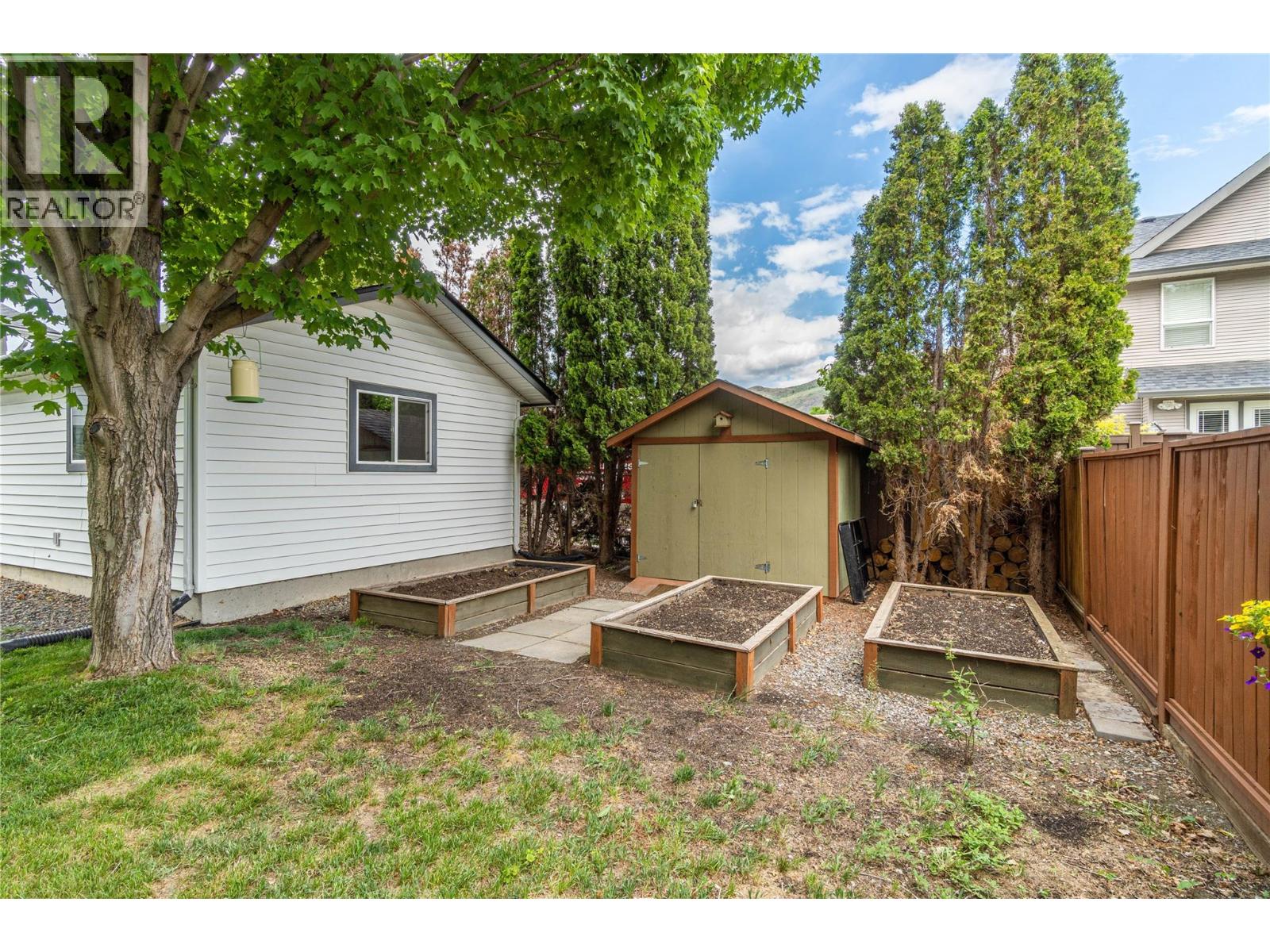879 SERLE Road - 17