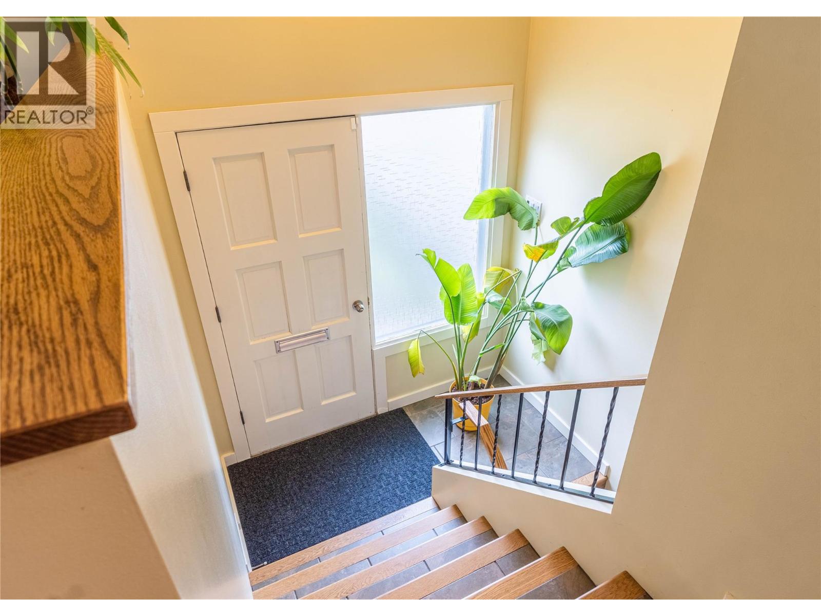 879 SERLE Road - 23