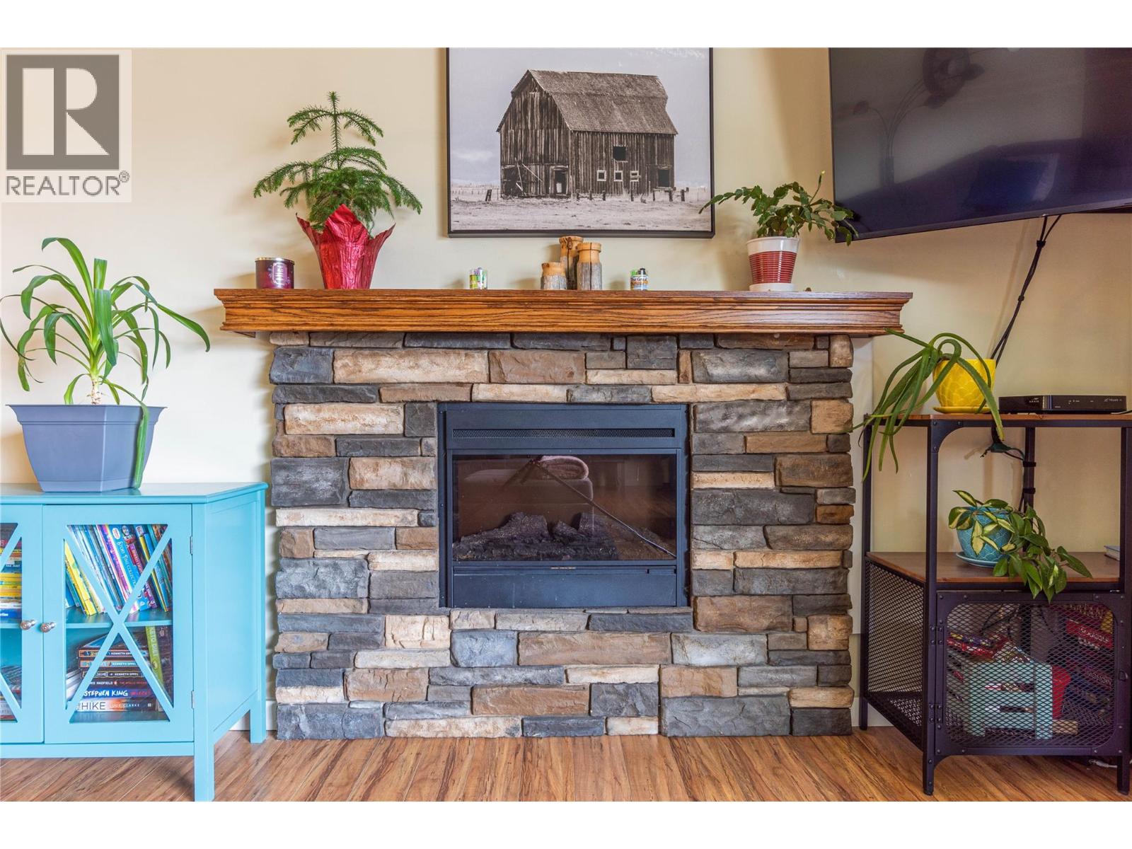 879 SERLE Road - 39