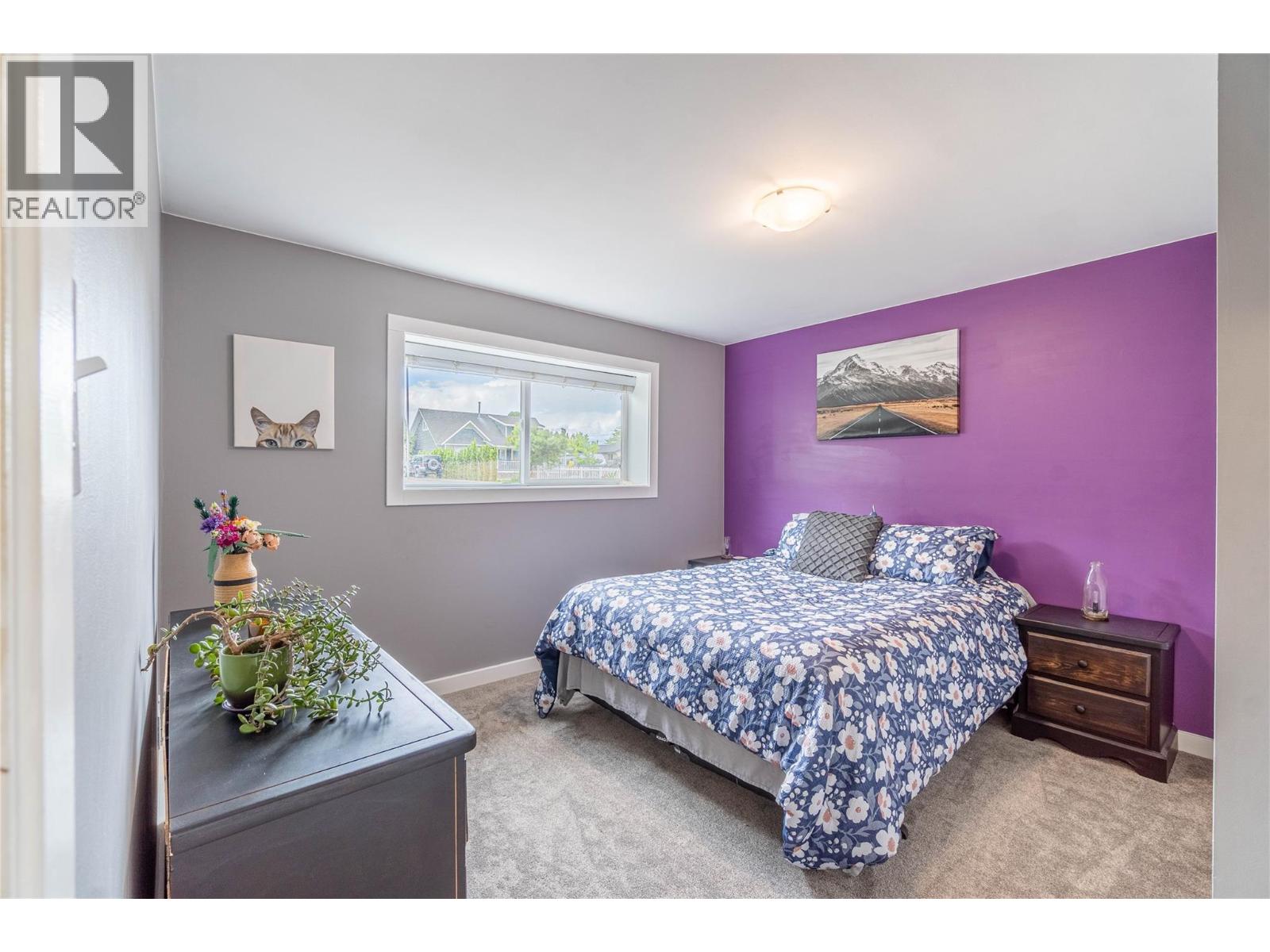 879 SERLE Road - 33