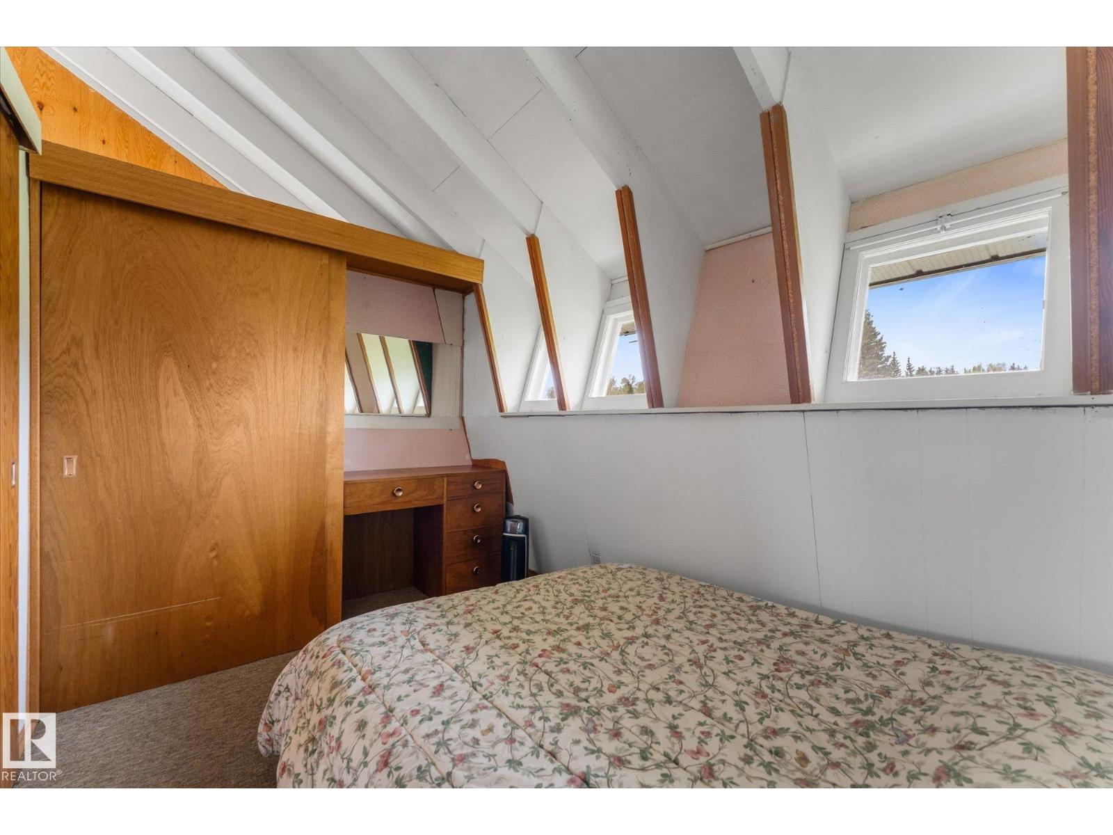 210 2 Street - 24