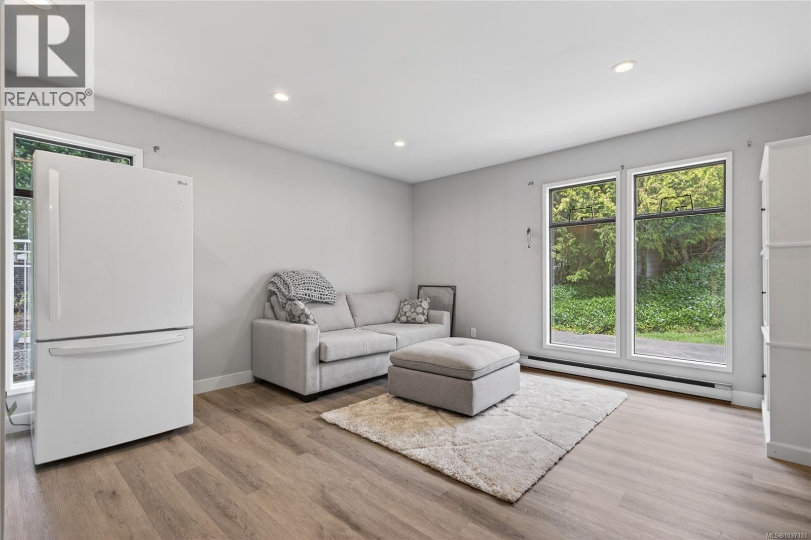 375 Georgia Crt - 28