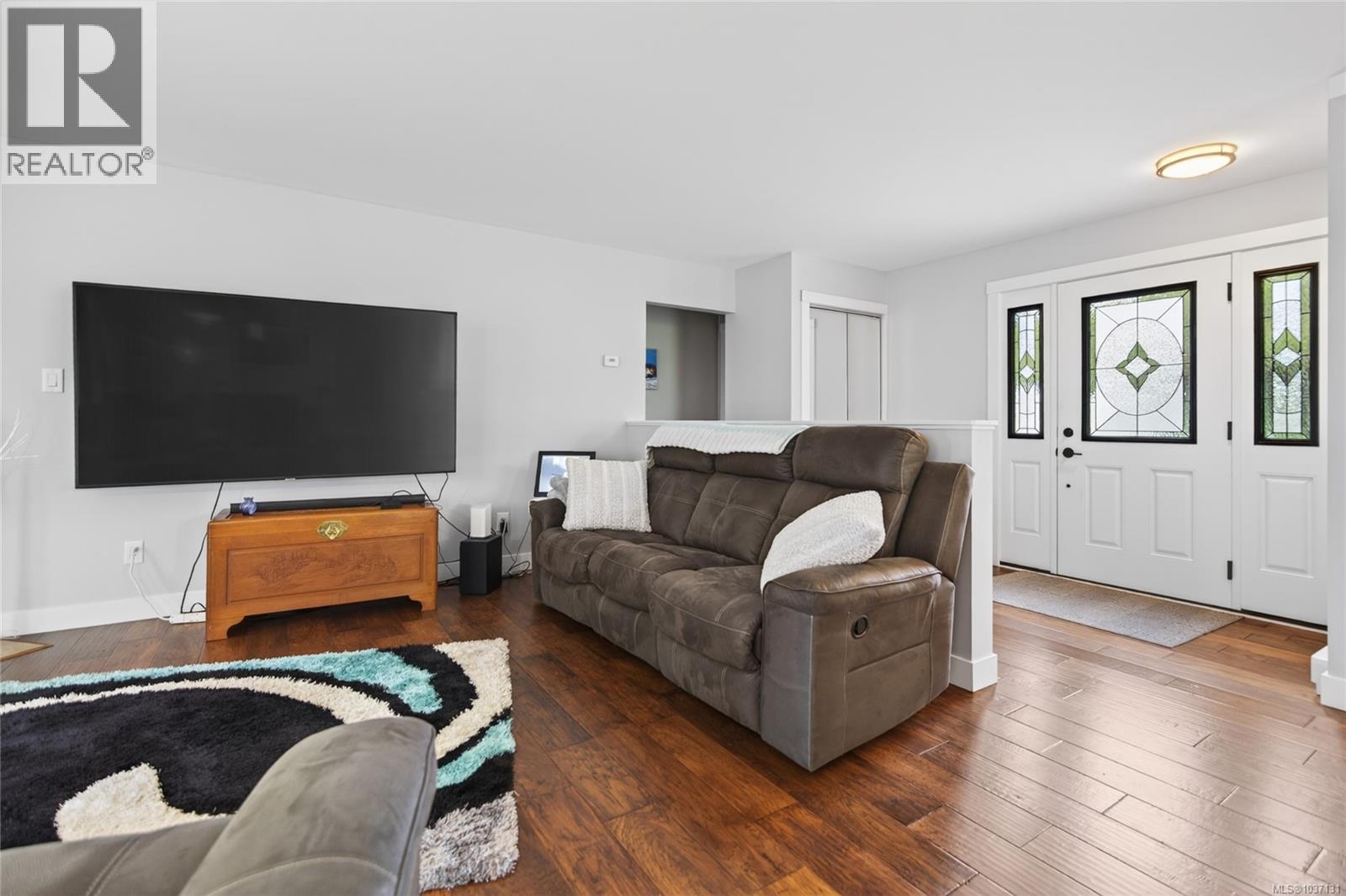 375 Georgia Crt - 8