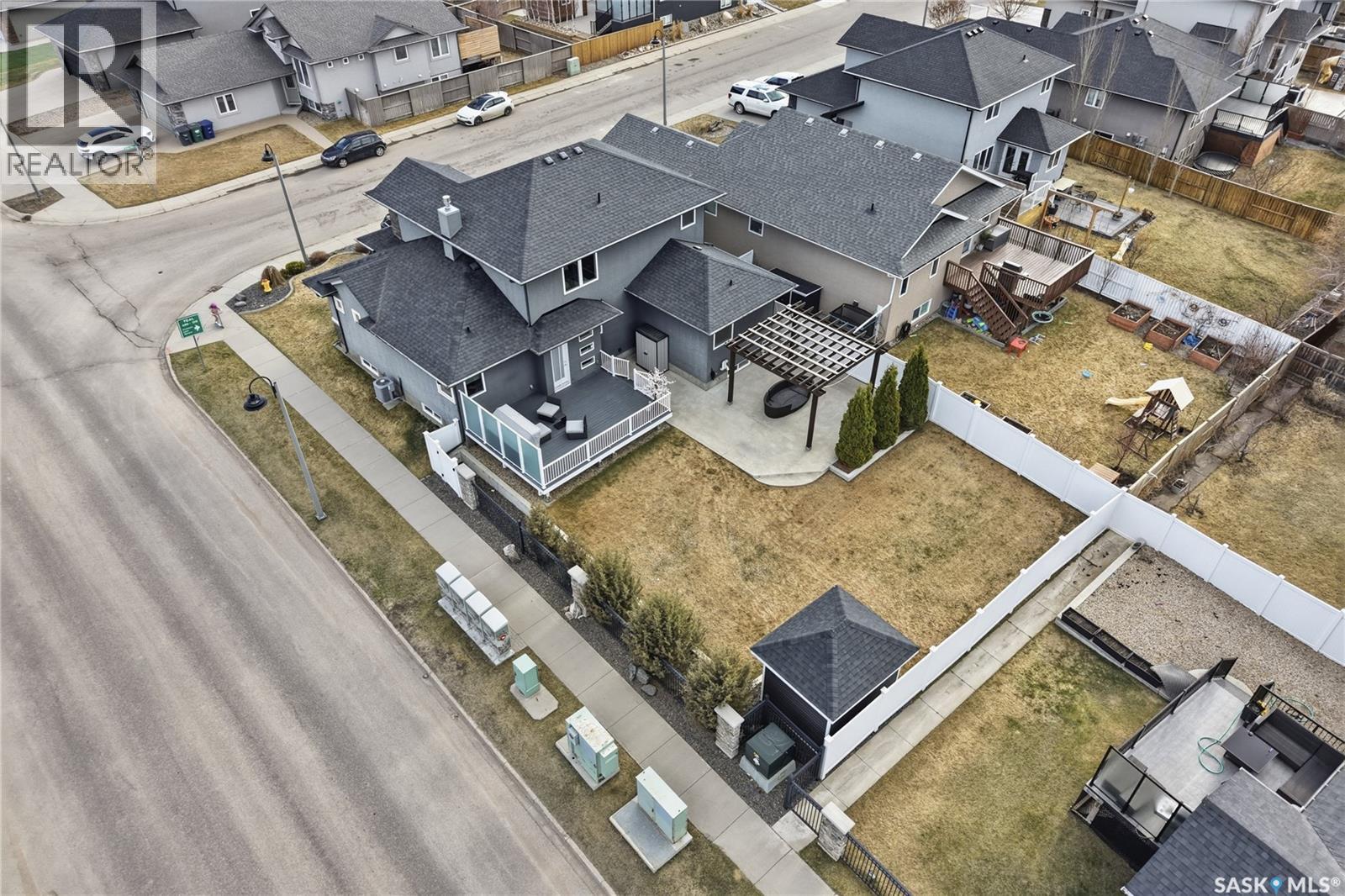 102 Teal CRESCENT - 60