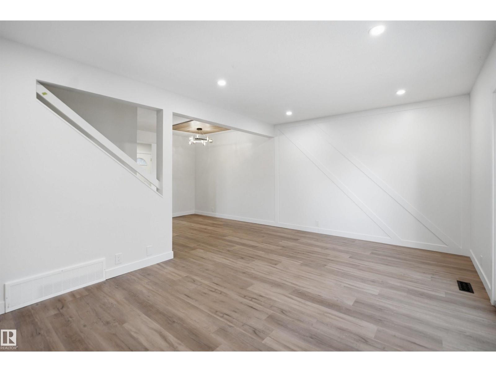 1706 37 ST NW, Edmonton