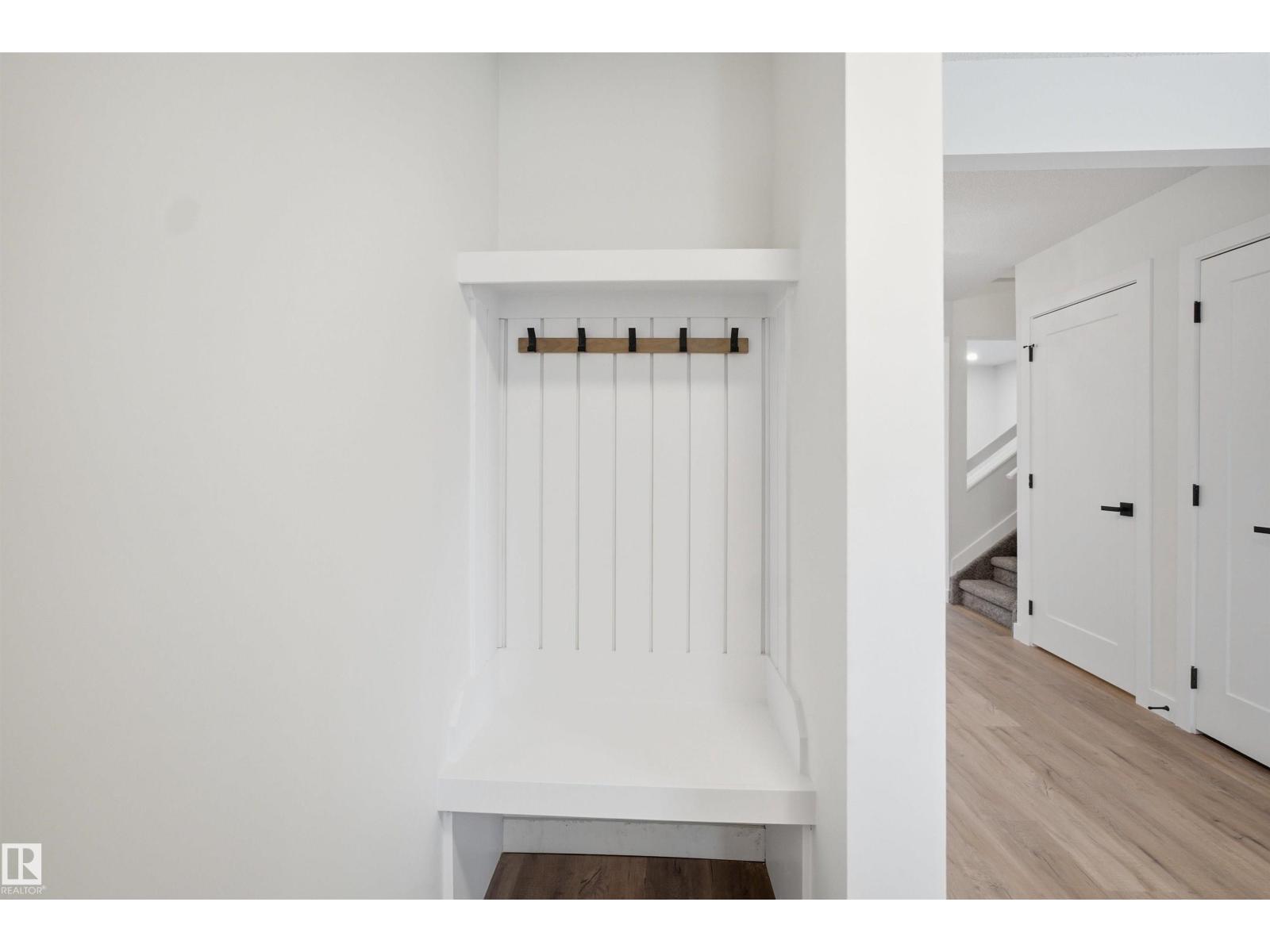 1706 37 ST NW, Edmonton
