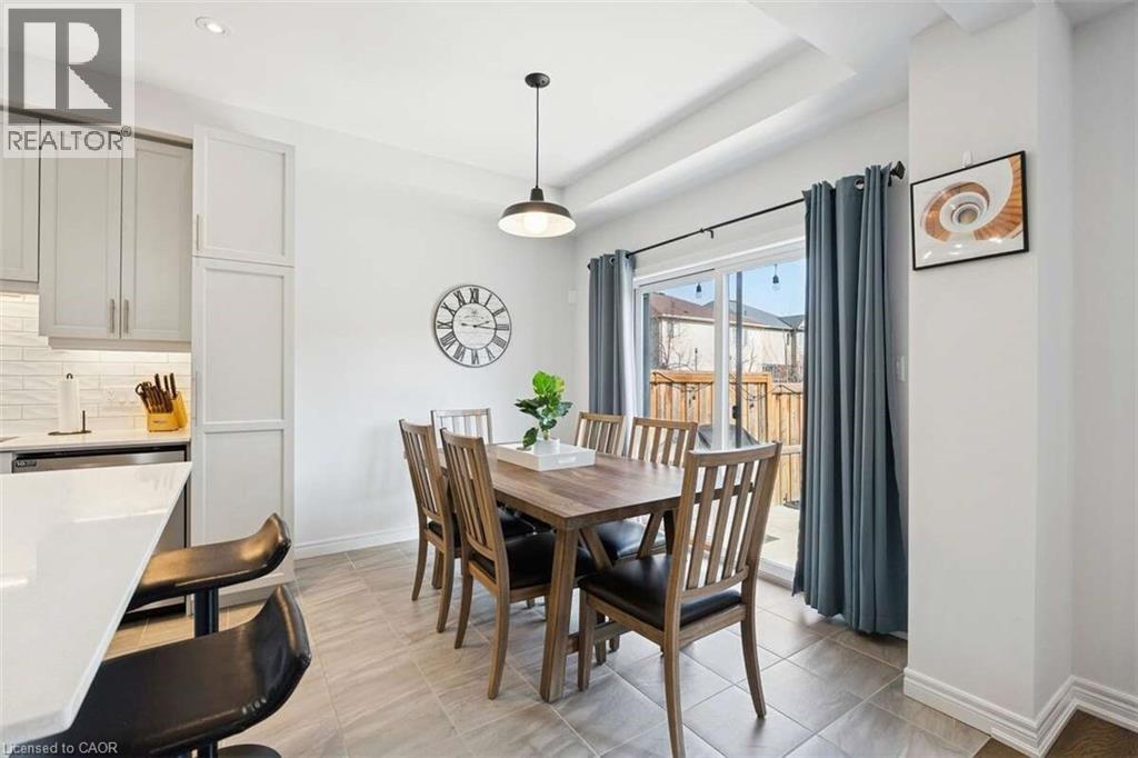 14 ESCARPMENT Drive - 18