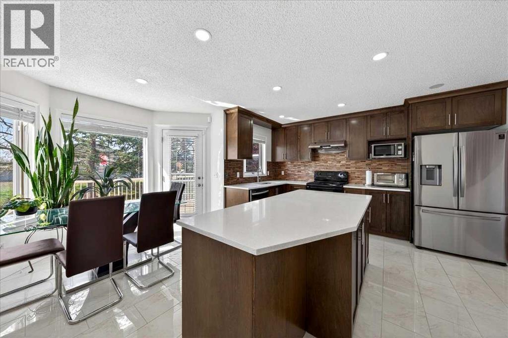 98 Hampstead Circle NW - 8