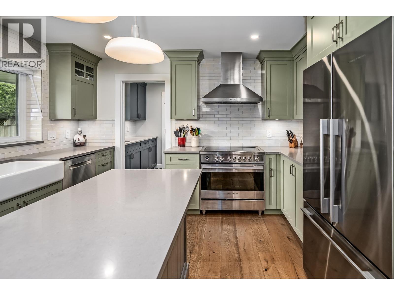 4621 LONDON CRESCENT, Ladner