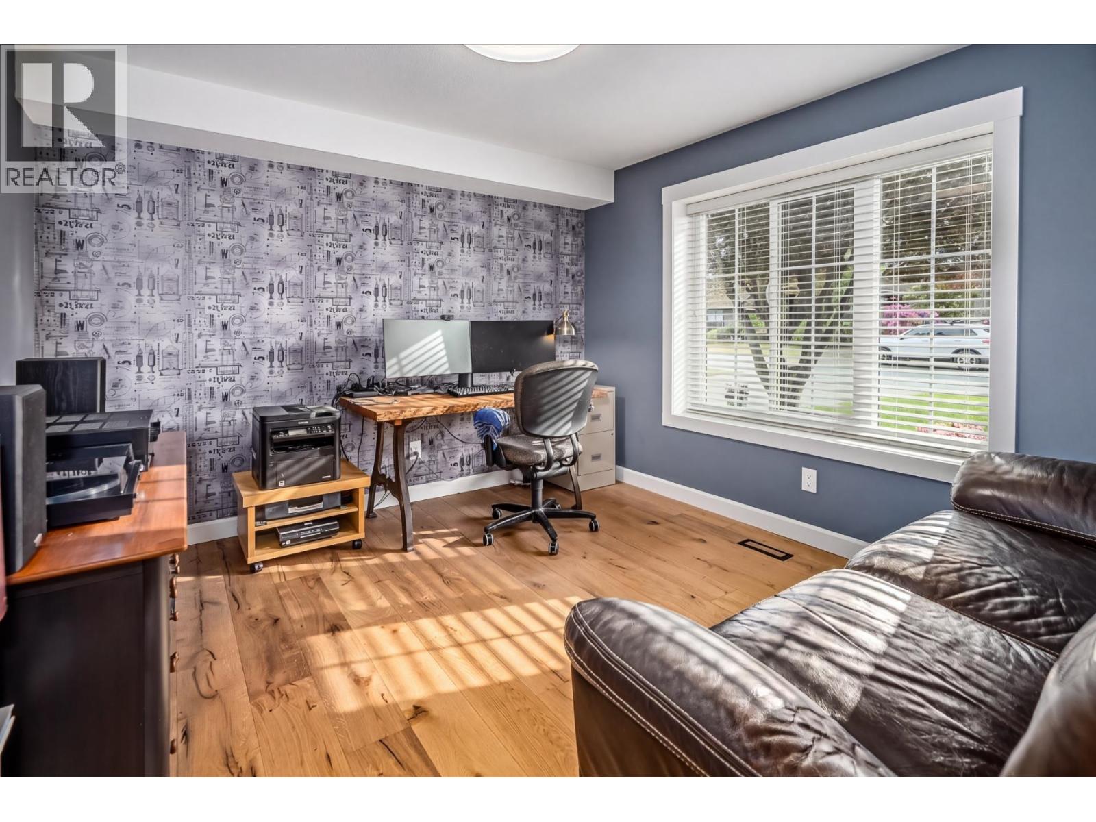 4621 LONDON CRESCENT, Ladner