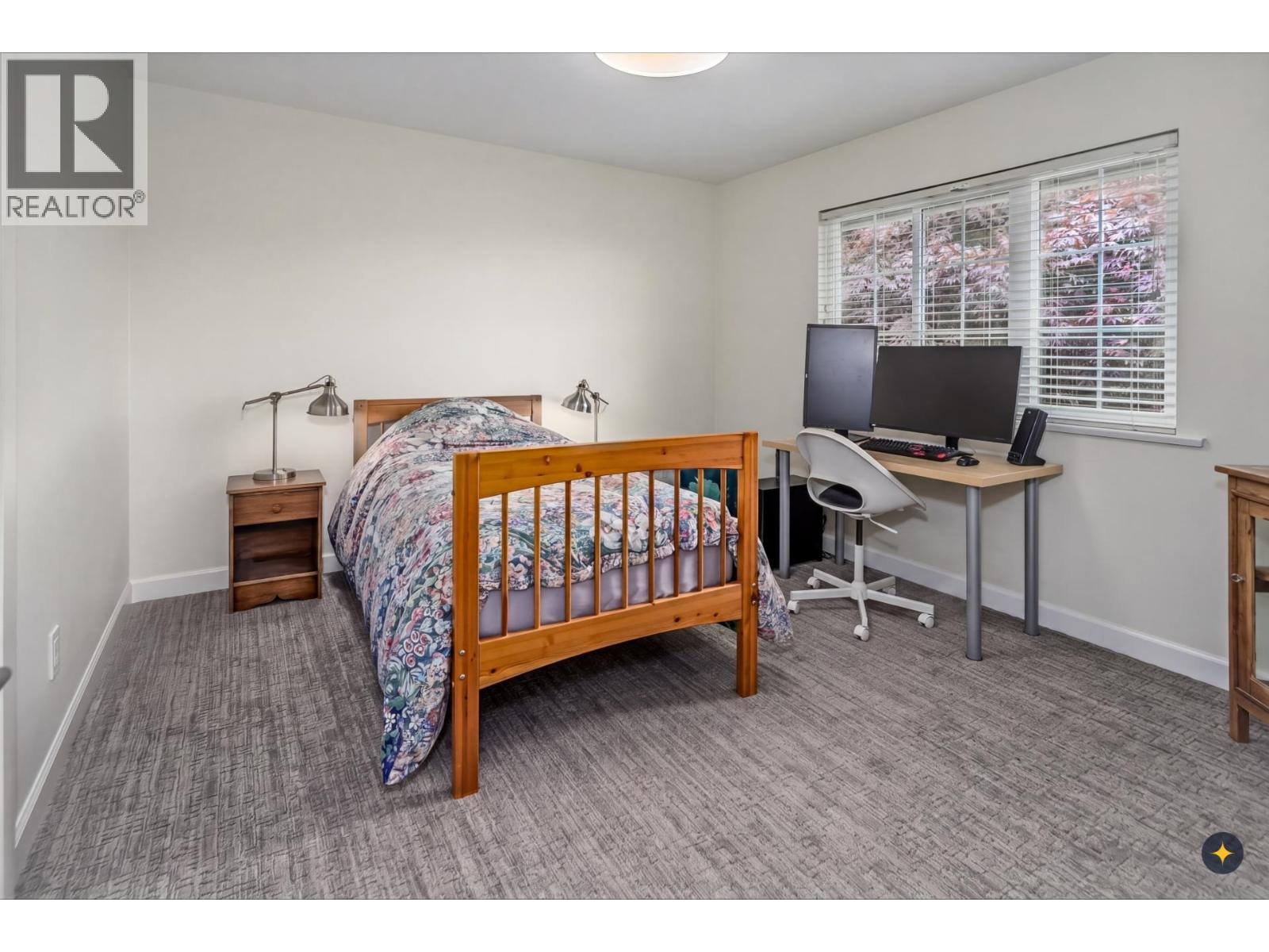 4621 LONDON CRESCENT, Ladner
