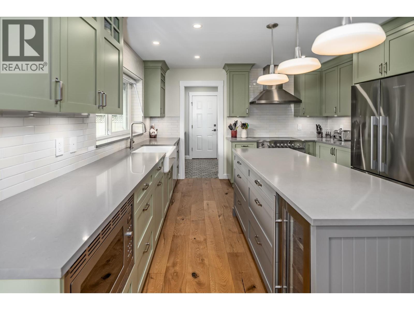 4621 LONDON CRESCENT, Ladner