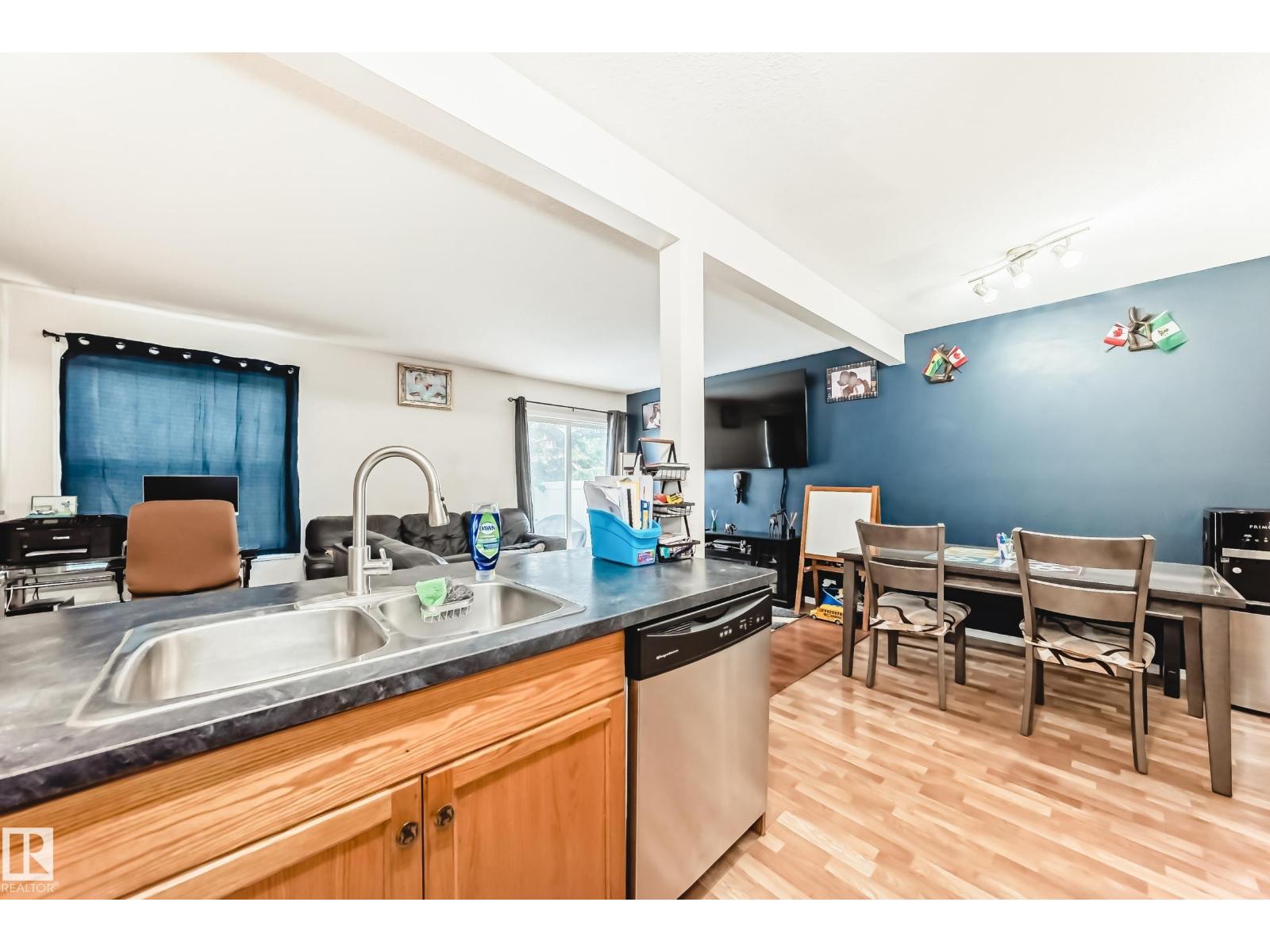 #38 150 Edwards ST SW, Edmonton