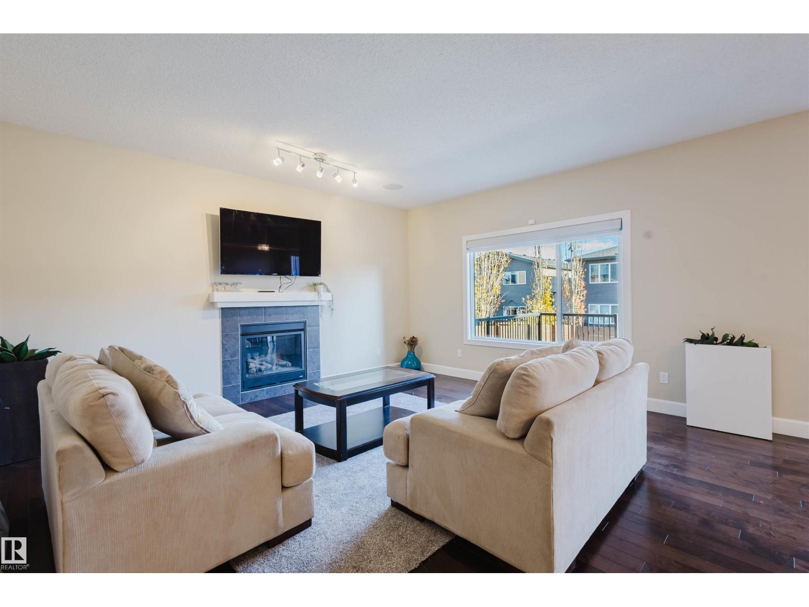 2122 WARE RD NW, Edmonton