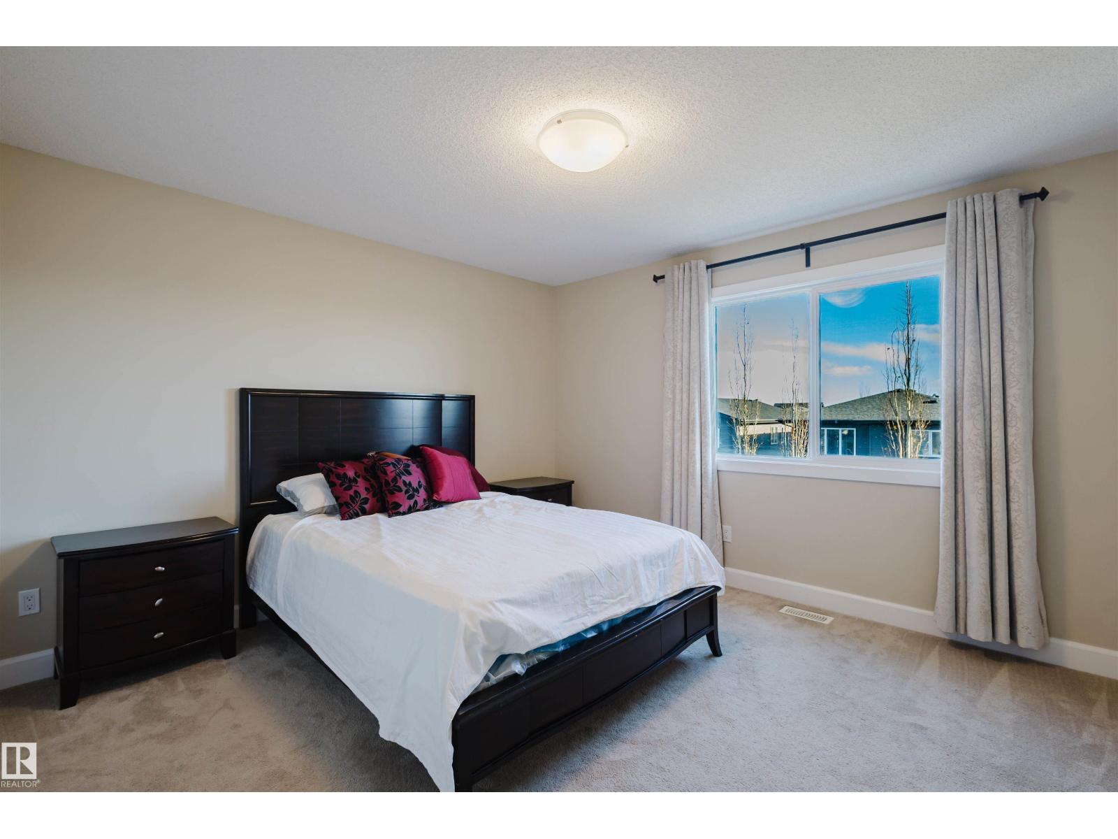 2122 WARE RD NW, Edmonton