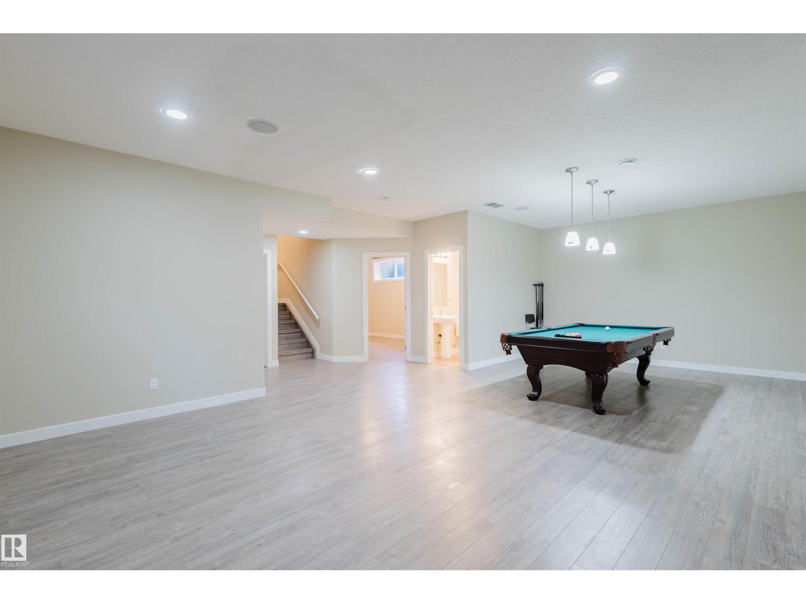 2122 WARE RD NW, Edmonton
