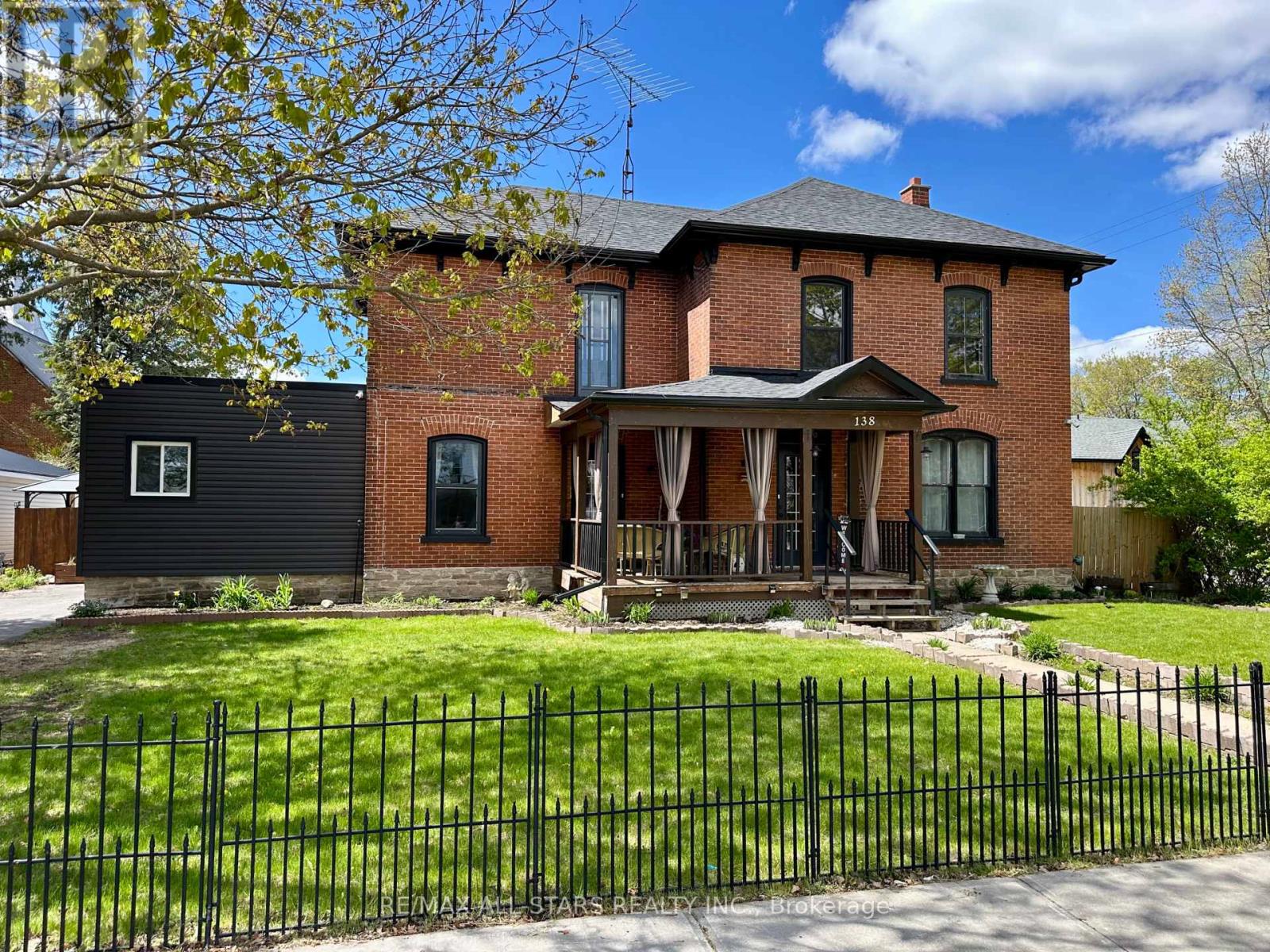 138 COLBORNE STREET - 2