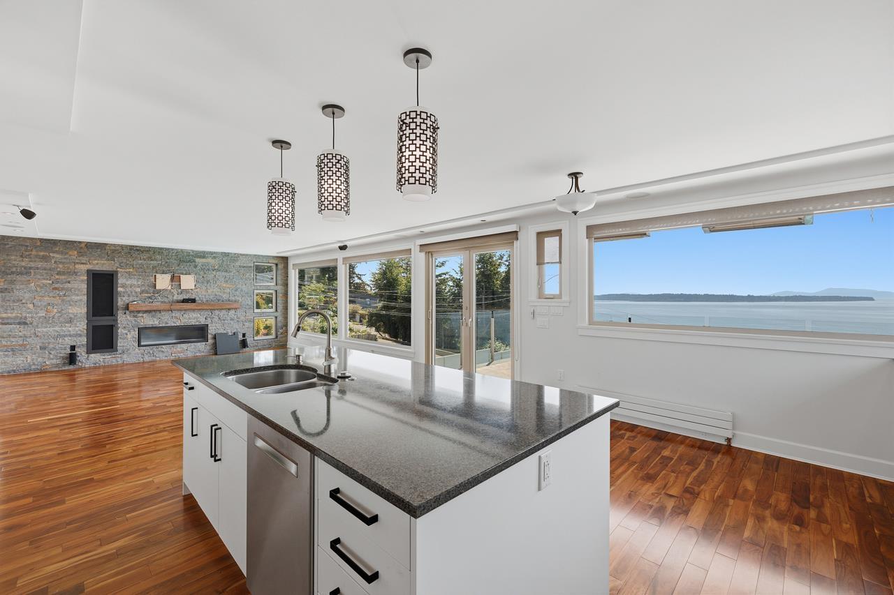 14843 HARDIE AVENUE, White Rock