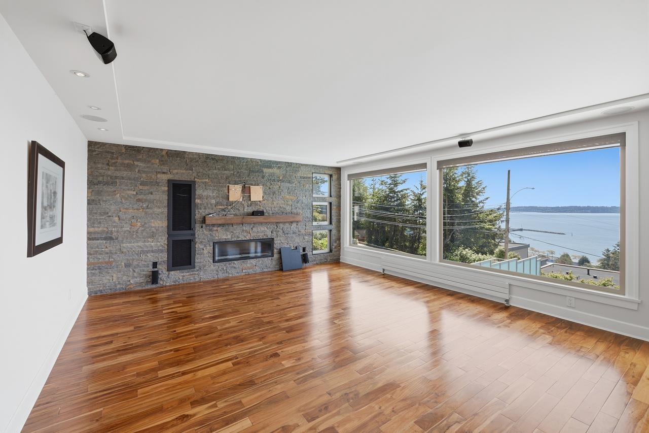 14843 HARDIE AVENUE, White Rock