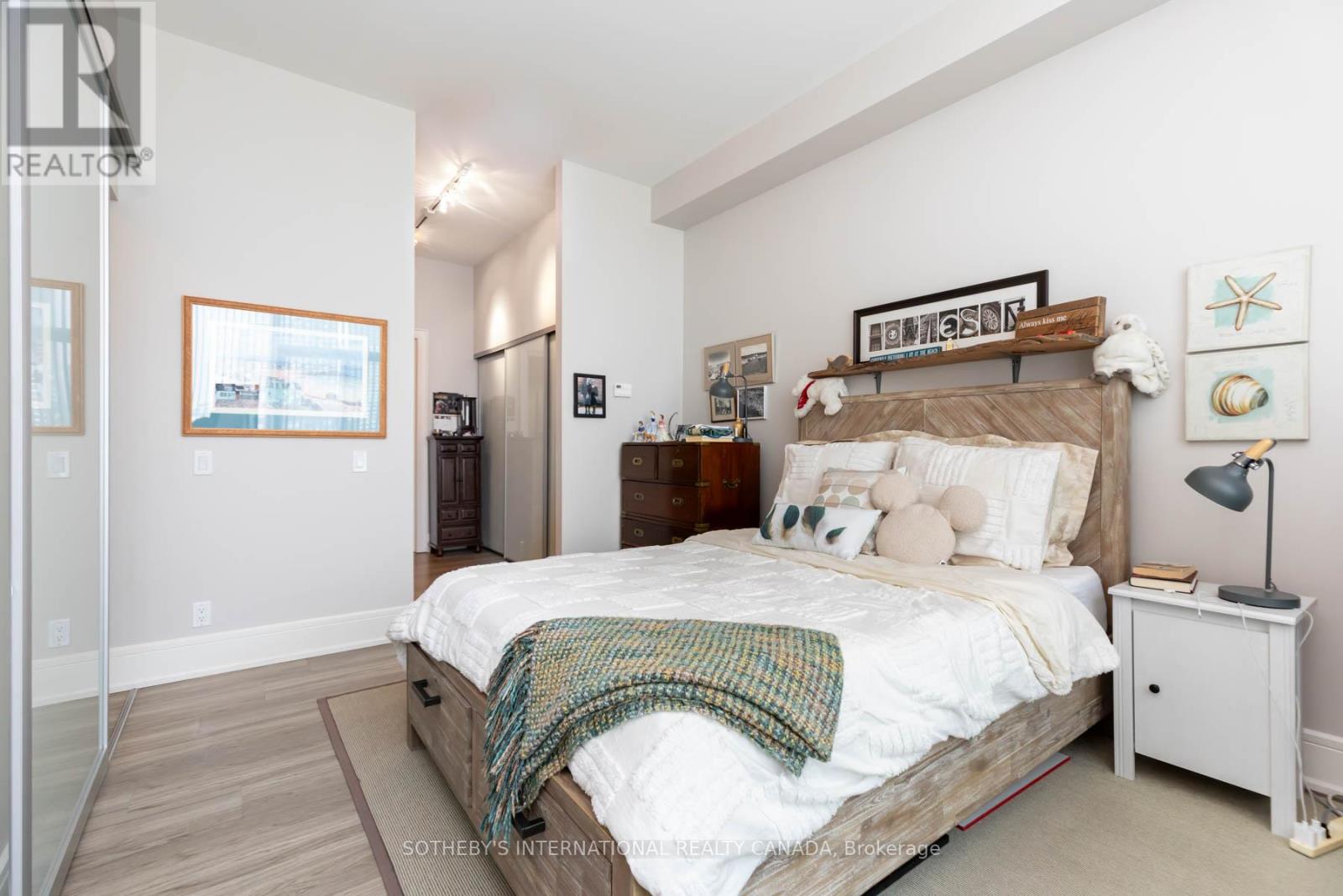 #NPH101 116 GEORGE STREET - 12