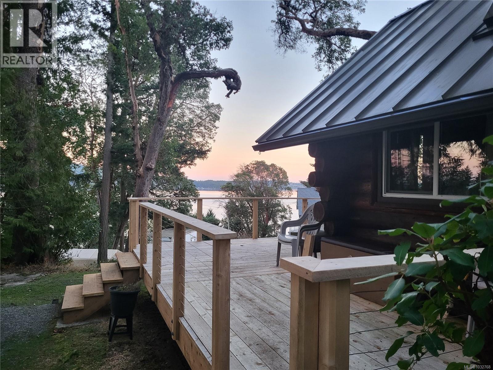 1717 Arbutus Terr, Mill Bay