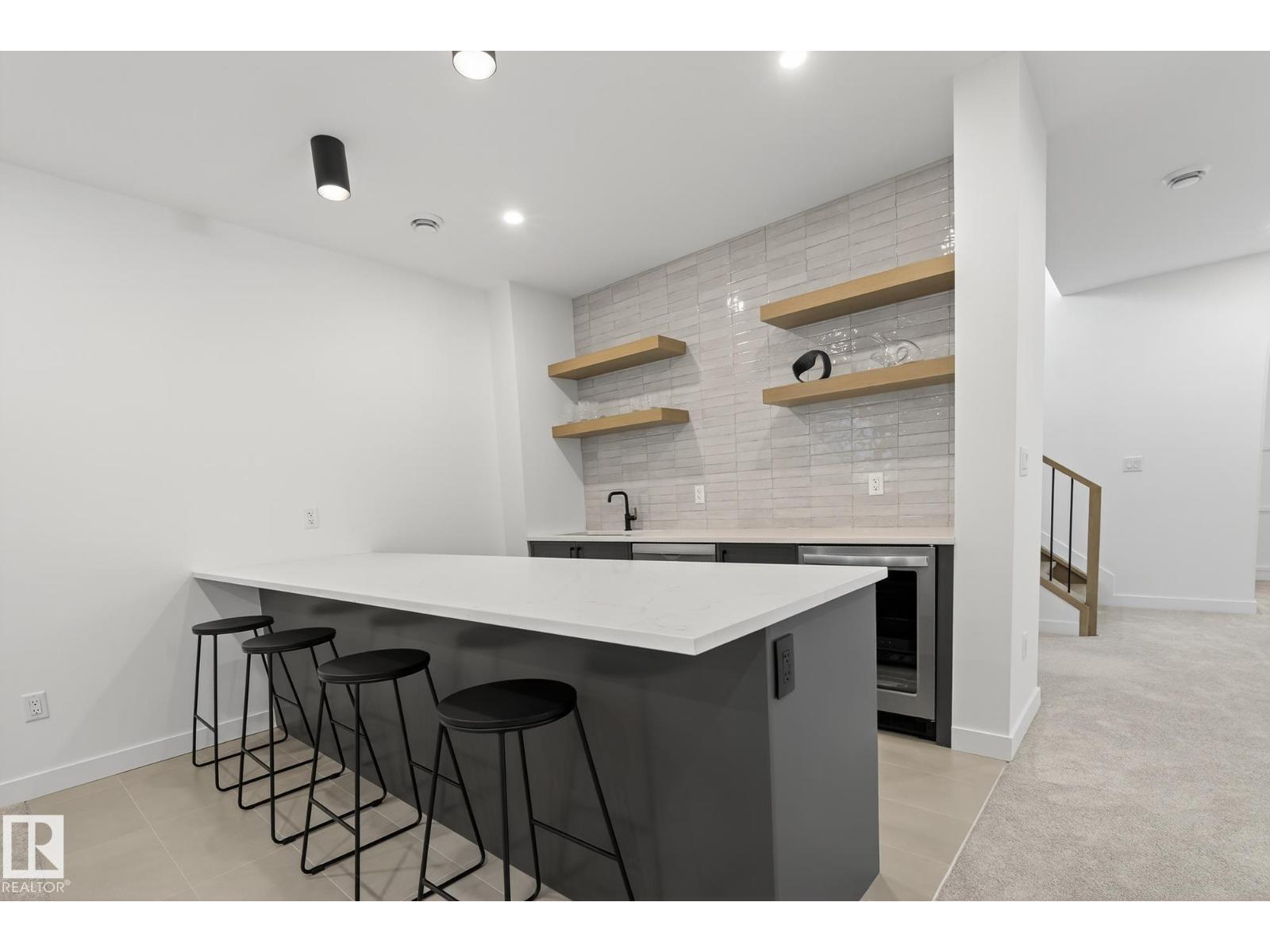 13804 85 AV NW, Edmonton