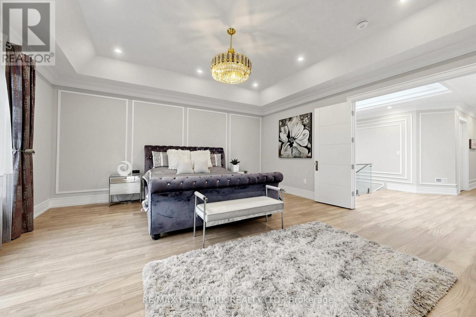 901 WINGARDEN CRESCENT - 22