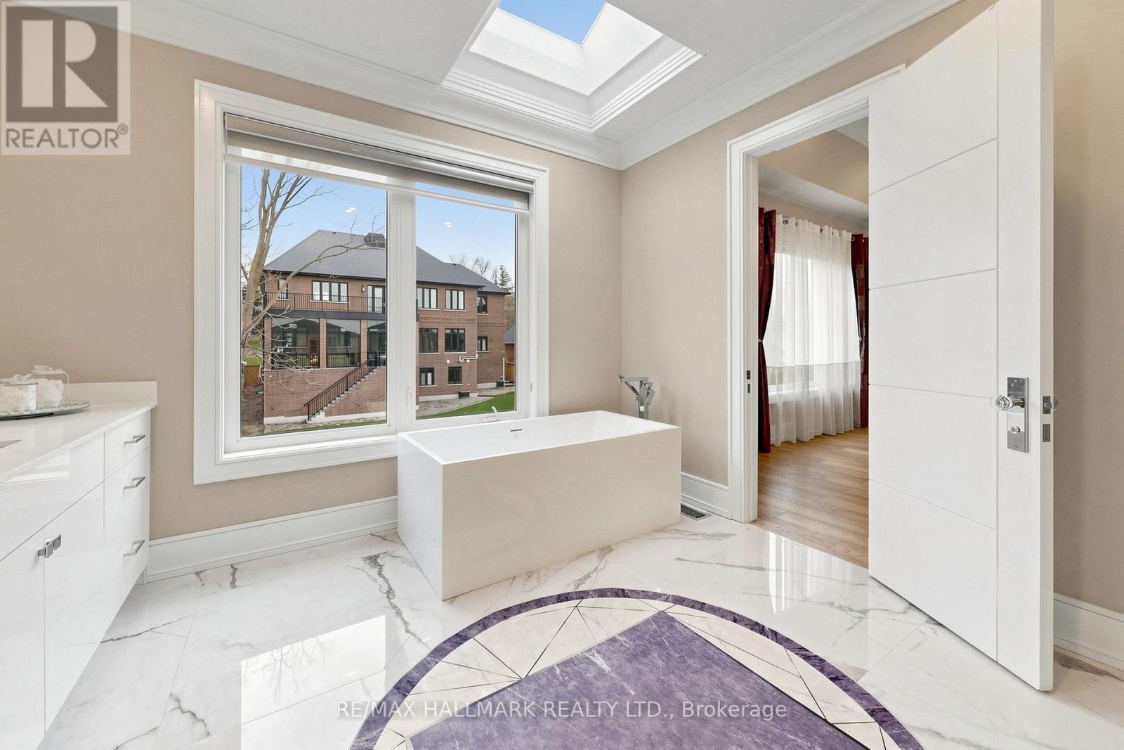 901 WINGARDEN CRESCENT - 26