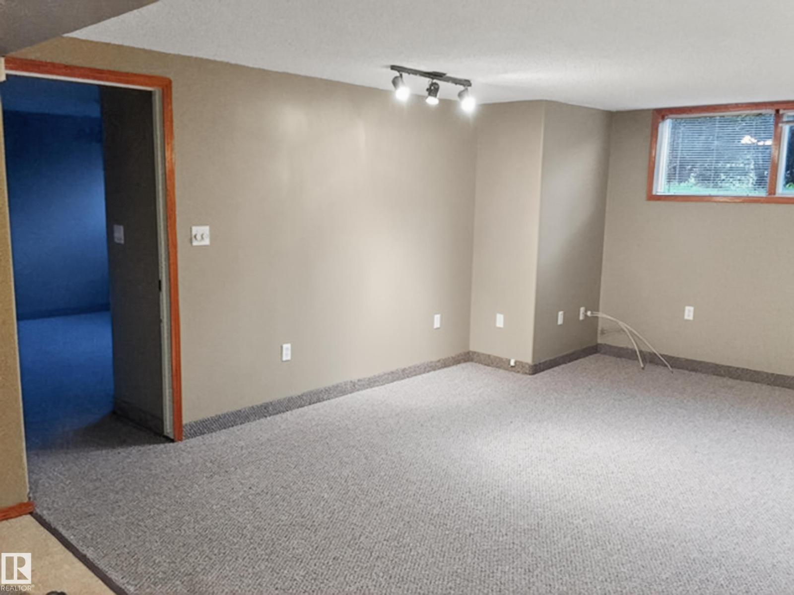 13007 / 13009 111 AV NW, Edmonton