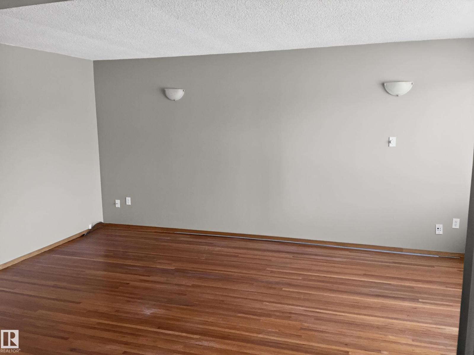 13007 / 13009 111 AV NW, Edmonton