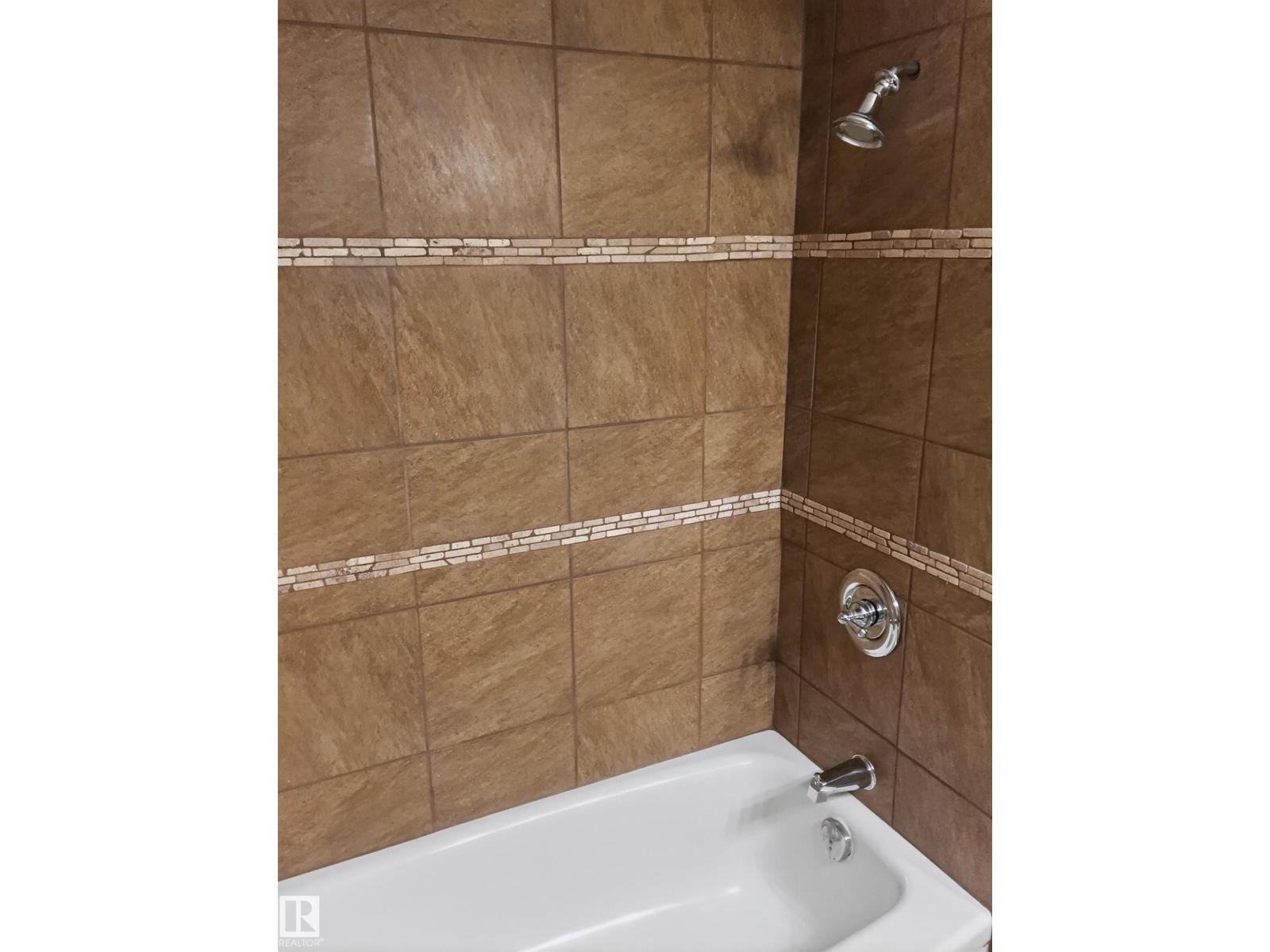 13007 / 13009 111 AV NW, Edmonton