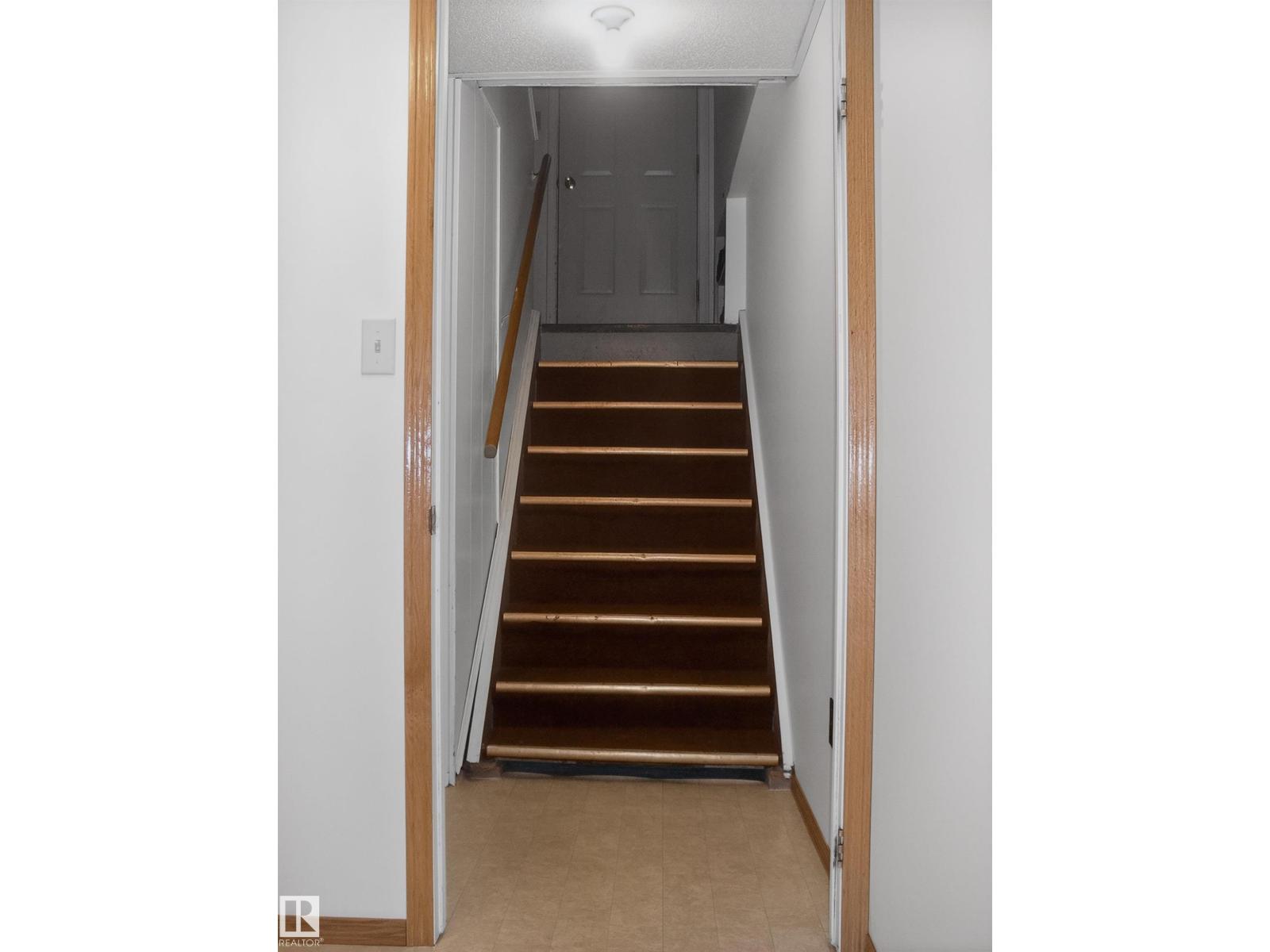 13007 / 13009 111 AV NW, Edmonton