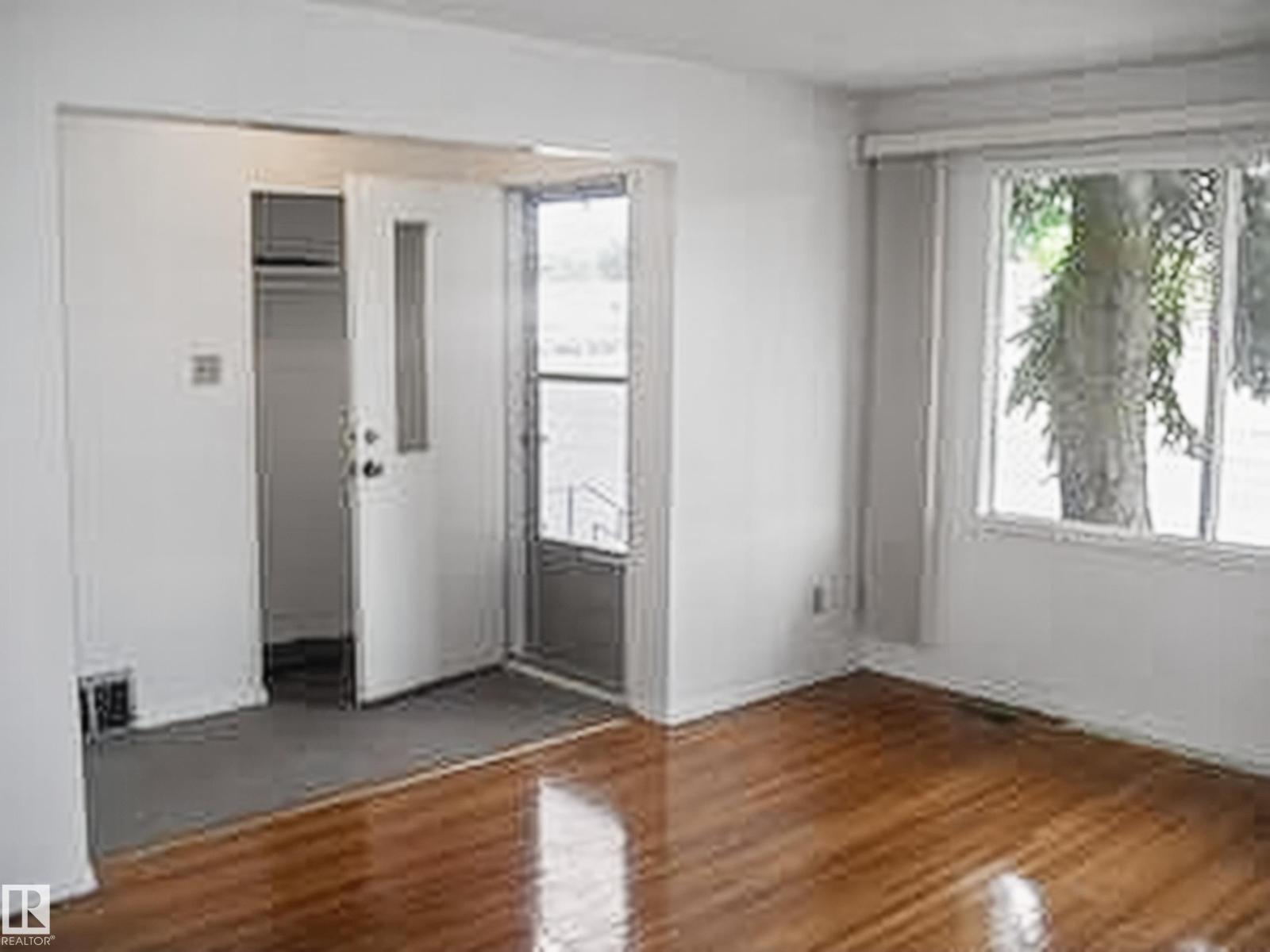 13007 / 13009 111 AV NW, Edmonton