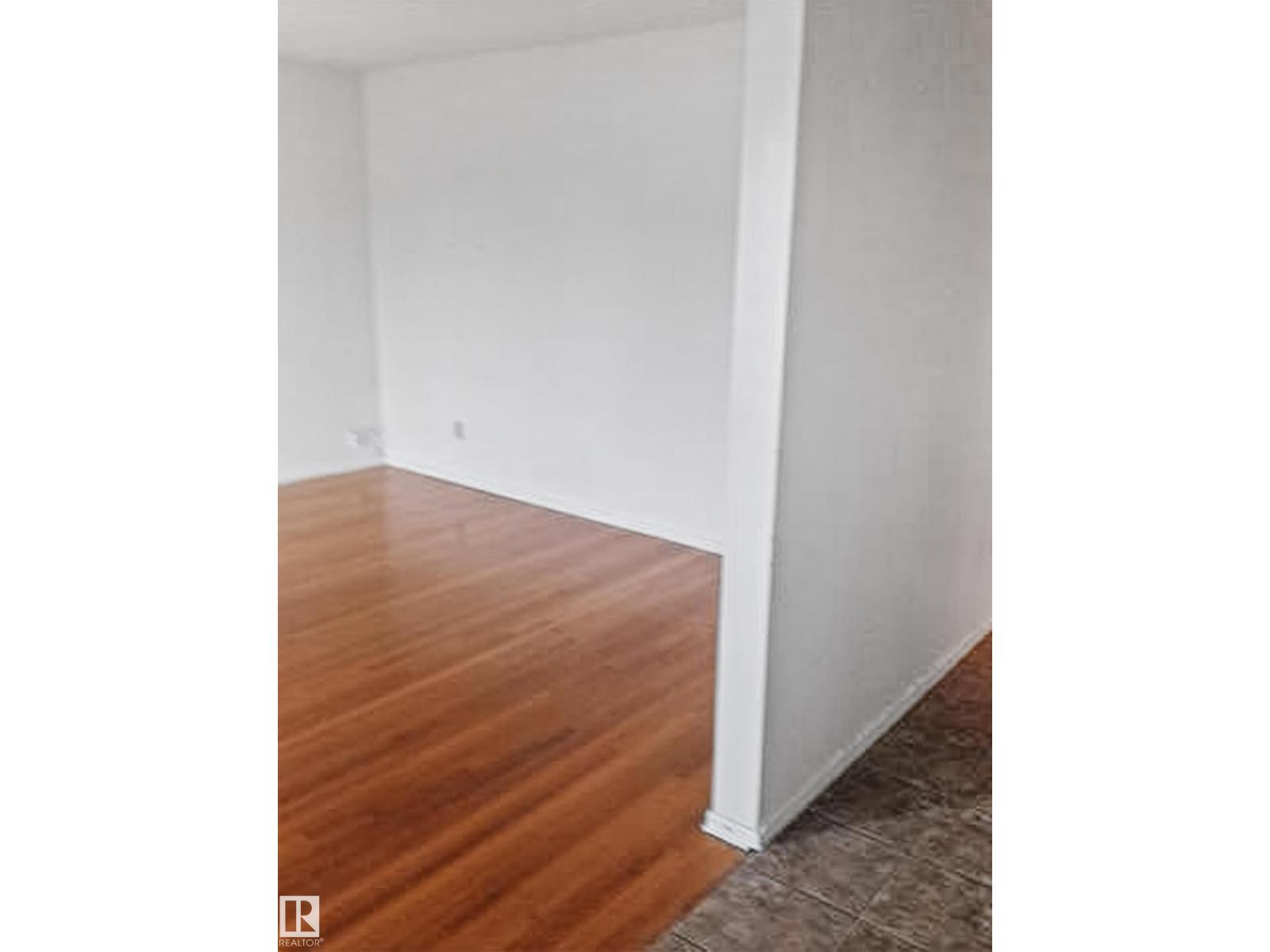 13007 / 13009 111 AV NW - 6