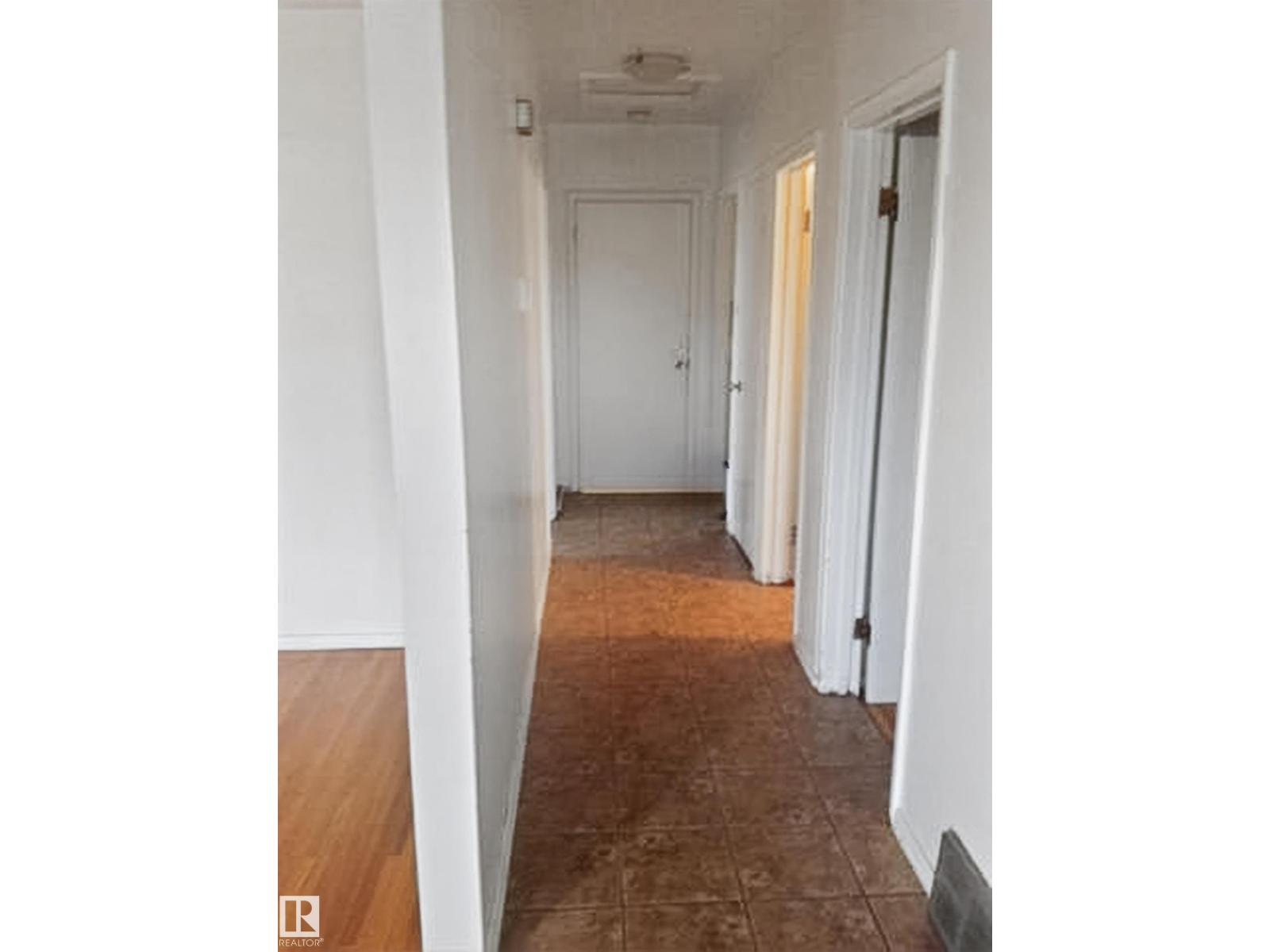 13007 / 13009 111 AV NW, Edmonton
