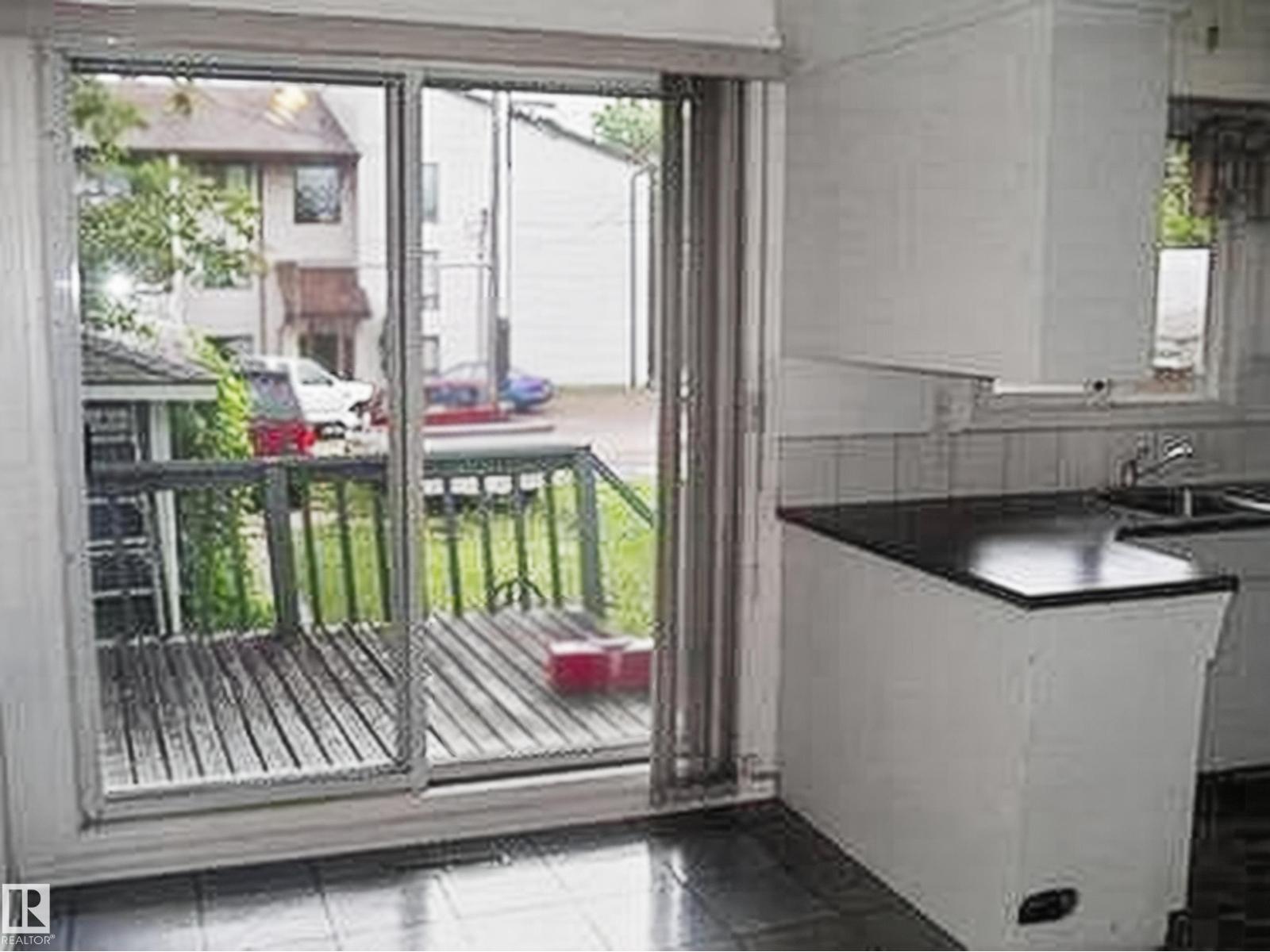 13007 / 13009 111 AV NW, Edmonton