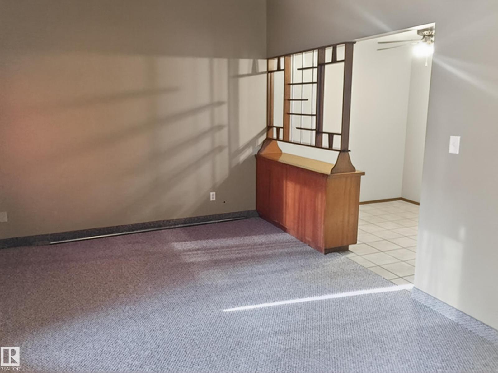 11043 / 11045 131 ST NW - 9
