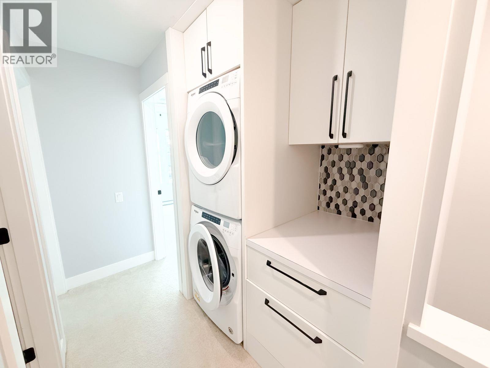43 3552 VICTORIA DRIVE, Coquitlam