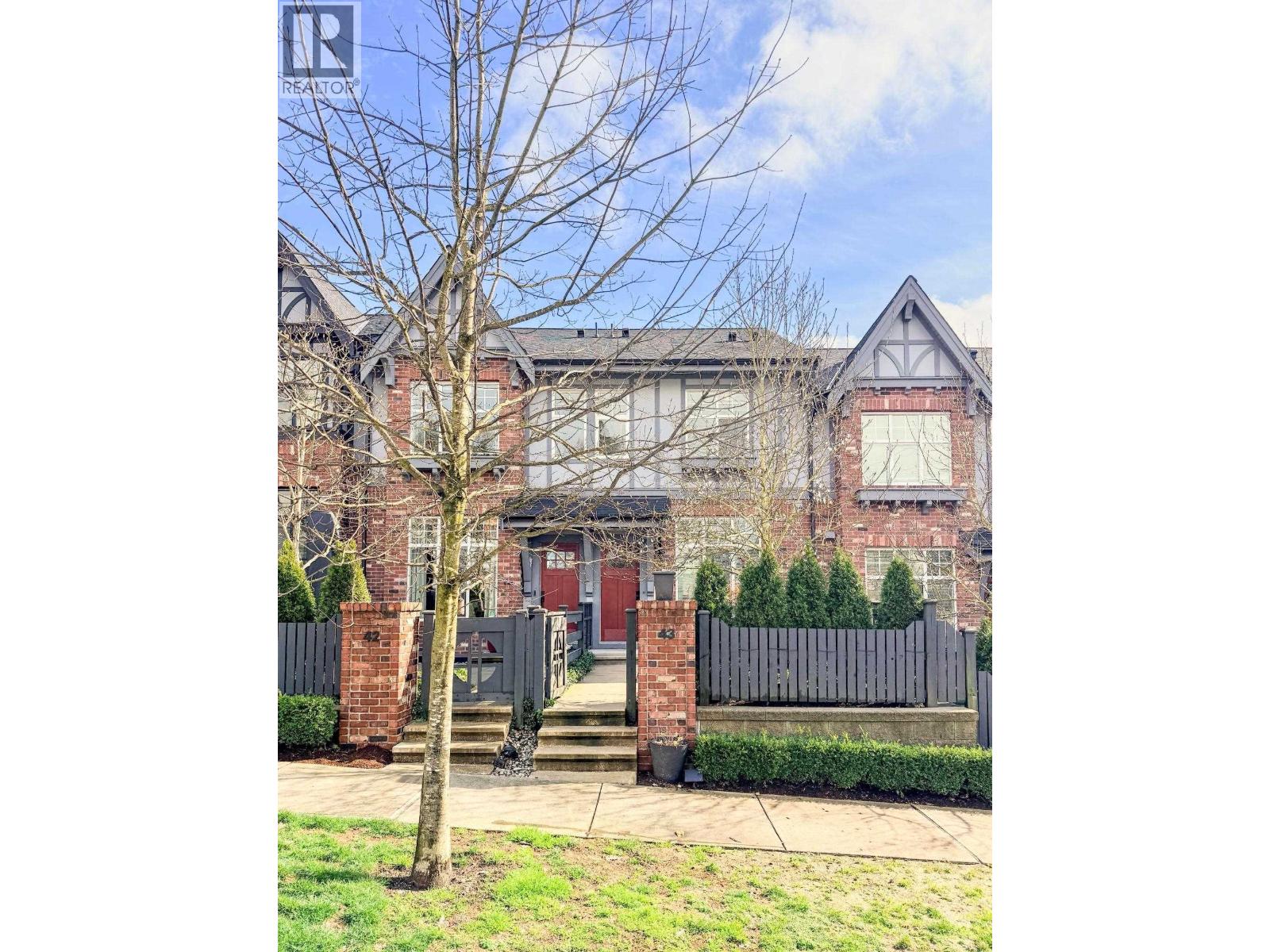 43 3552 VICTORIA DRIVE, Coquitlam