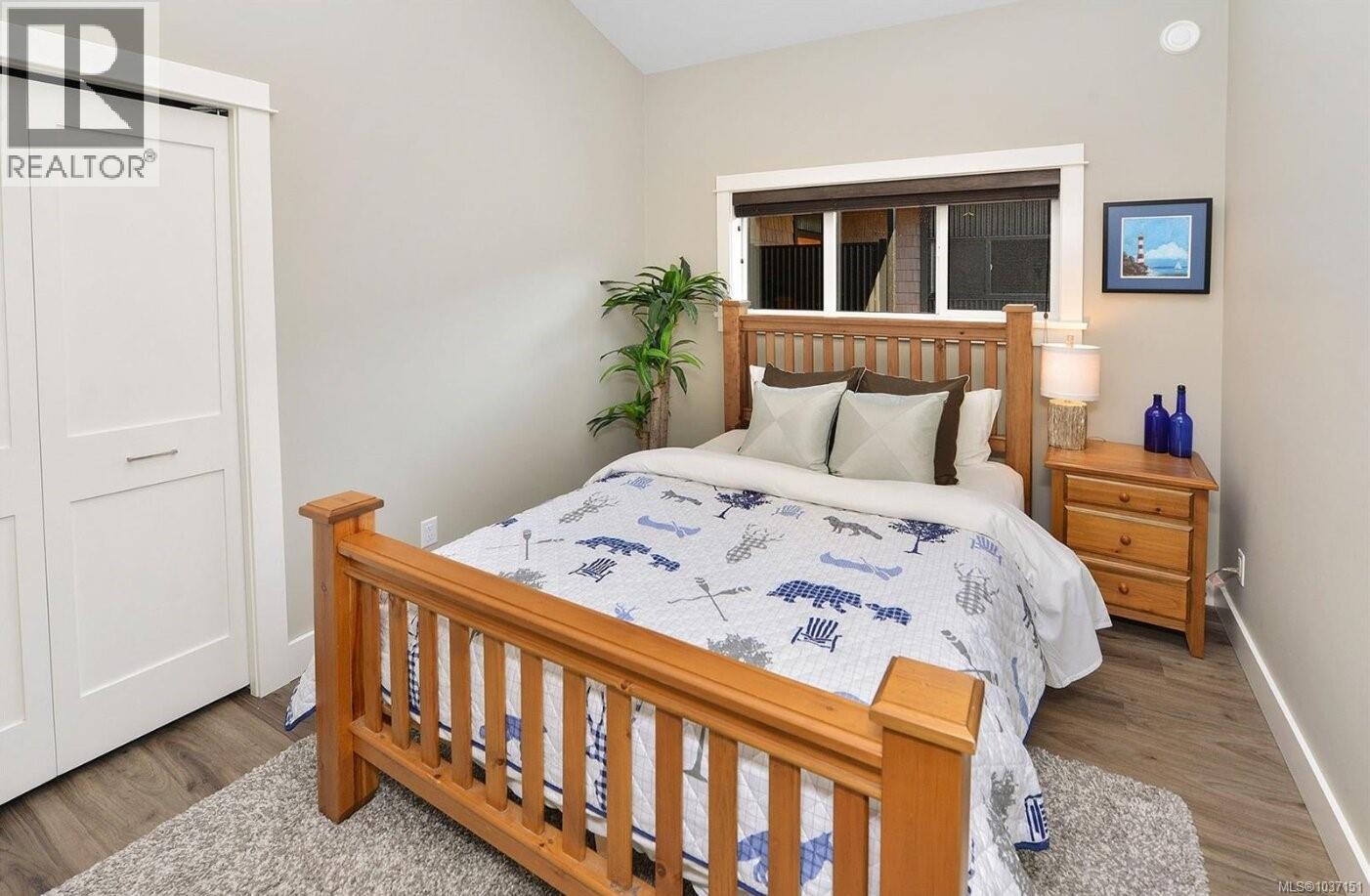 #210 6596 Baird Rd - 9