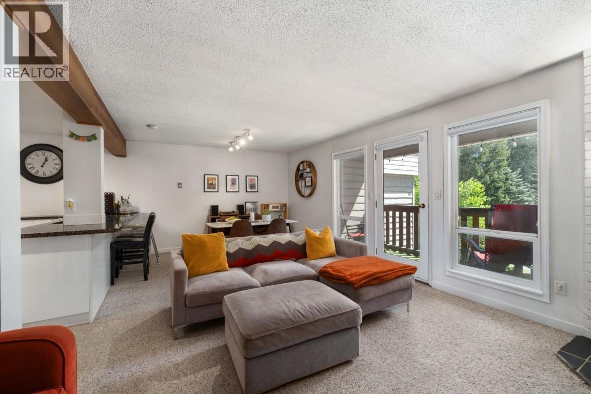 3 8138 CEDAR SPRINGS ROAD, Whistler