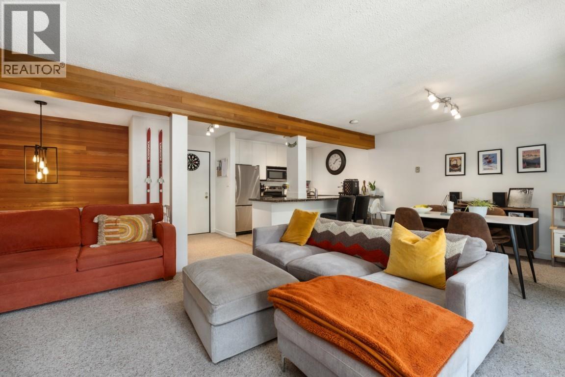3 8138 CEDAR SPRINGS ROAD, Whistler