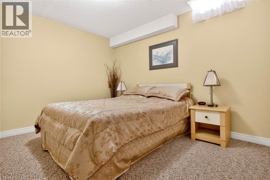 315 CENTENNIAL FOREST Drive, Milton, Ontario, L9T5X4 — Photo 4