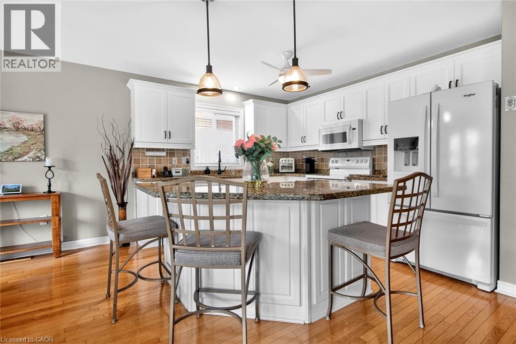 315 CENTENNIAL FOREST Drive, Milton, Ontario, L9T5X4 — Photo 7