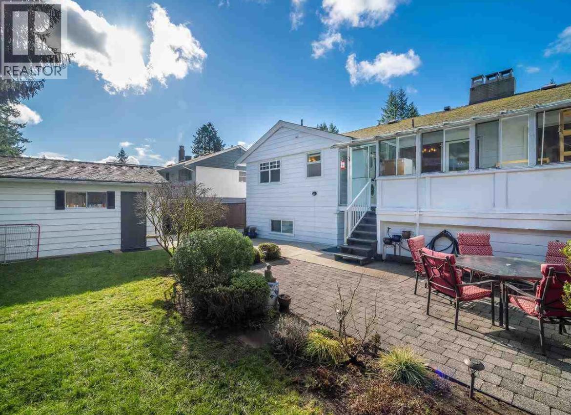 1090 RUTHINA Avenue - photo 2